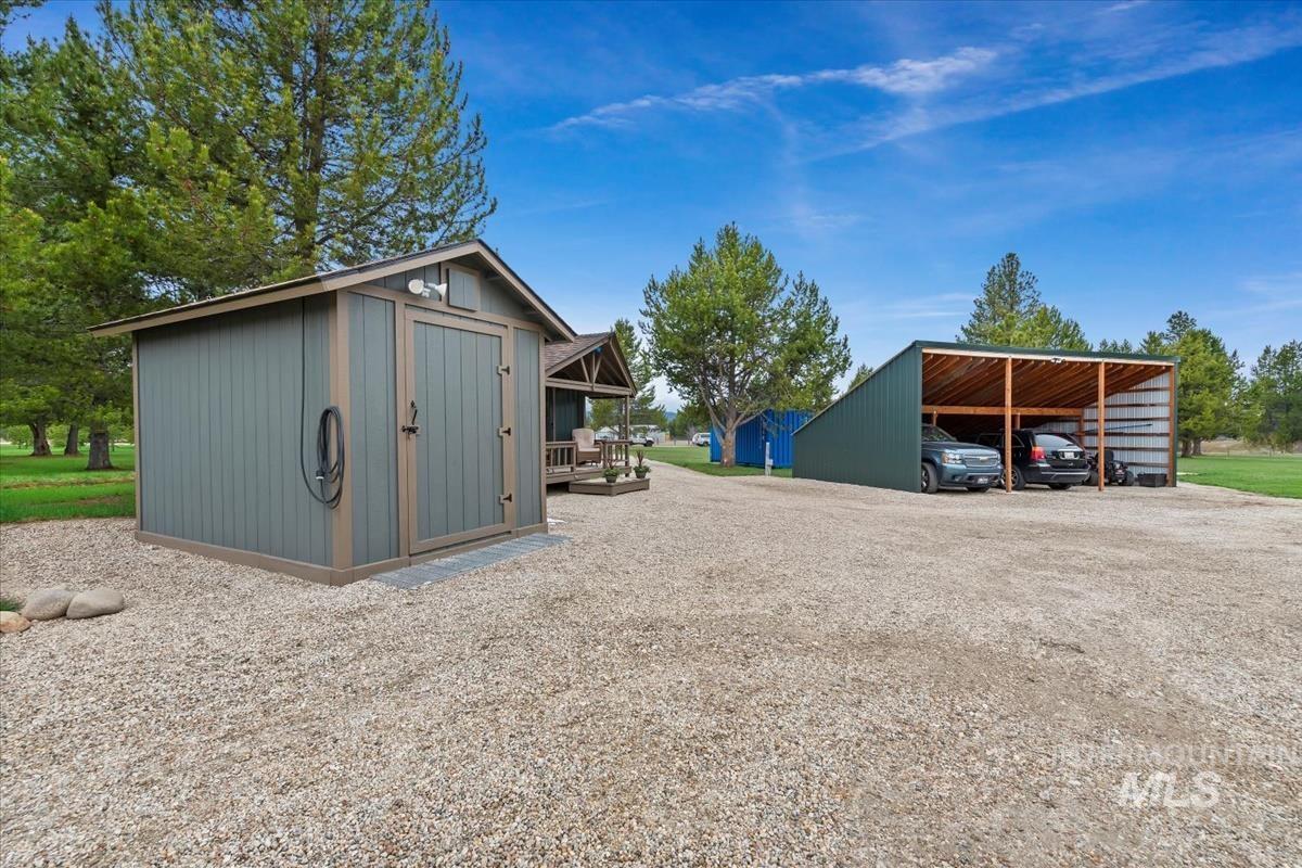 11092 Cone Ct, Cascade, Idaho 83611-5210, 3 Bedrooms, 2.5 Bathrooms, Residential For Sale, Price $819,900,MLS 98909212