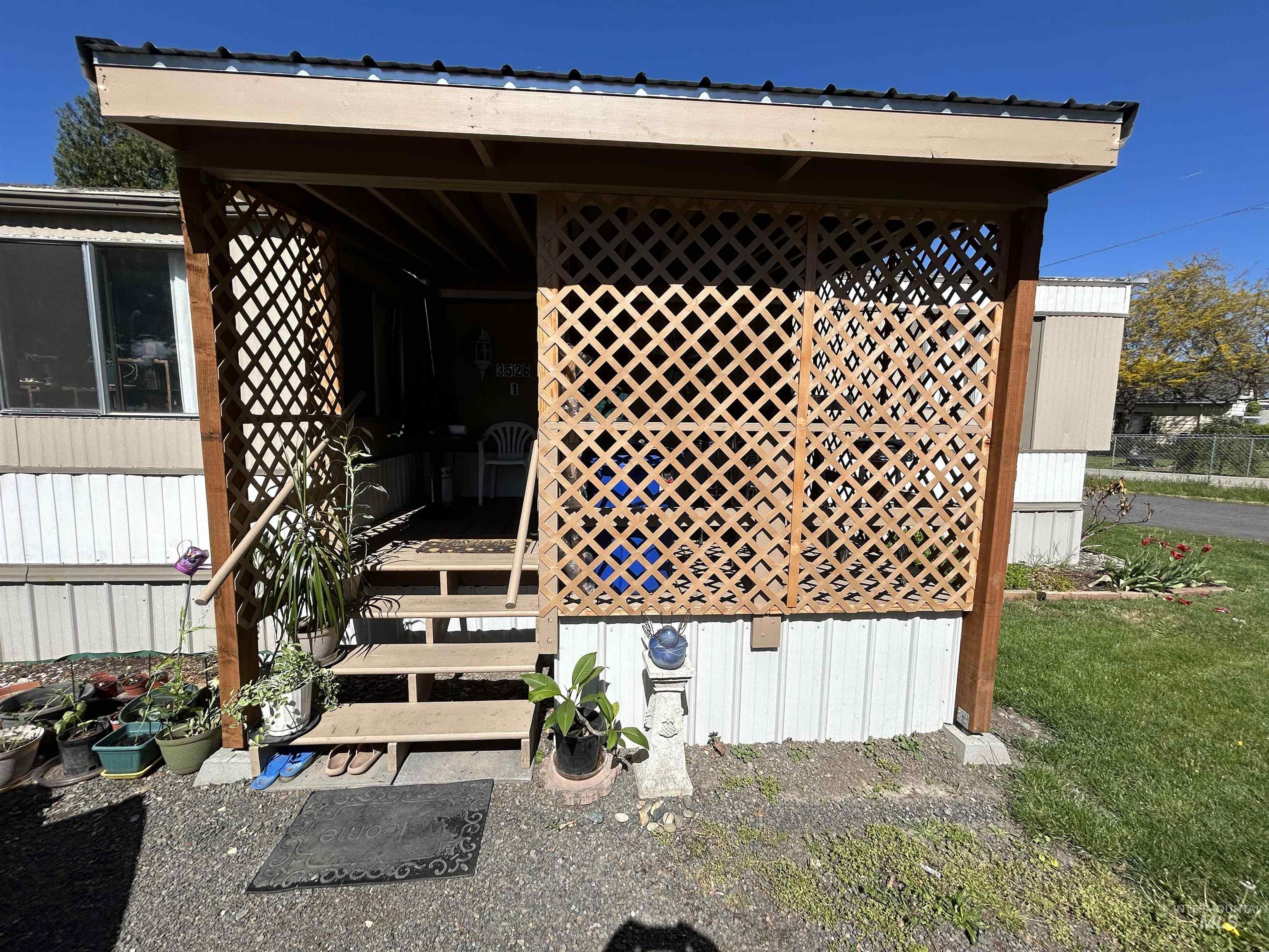 3526 11th St., Lewiston, Idaho 83501, 3 Bedrooms, 2 Bathrooms, Residential For Sale, Price $77,900,MLS 98909265