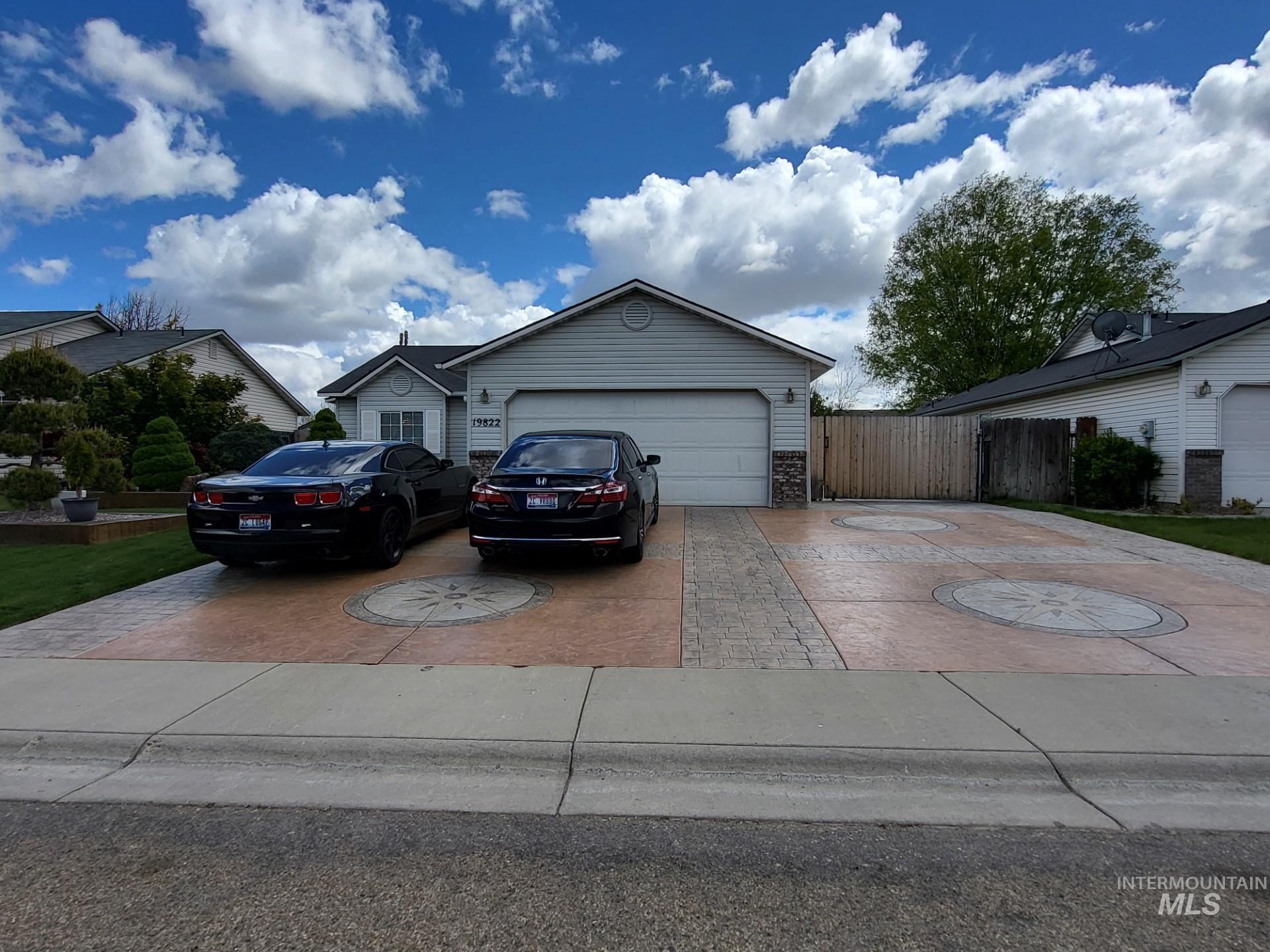 19822 Chesapeake Ave, Caldwell, Idaho 83605, 3 Bedrooms, 2 Bathrooms, Residential For Sale, Price $357,000,MLS 98909284