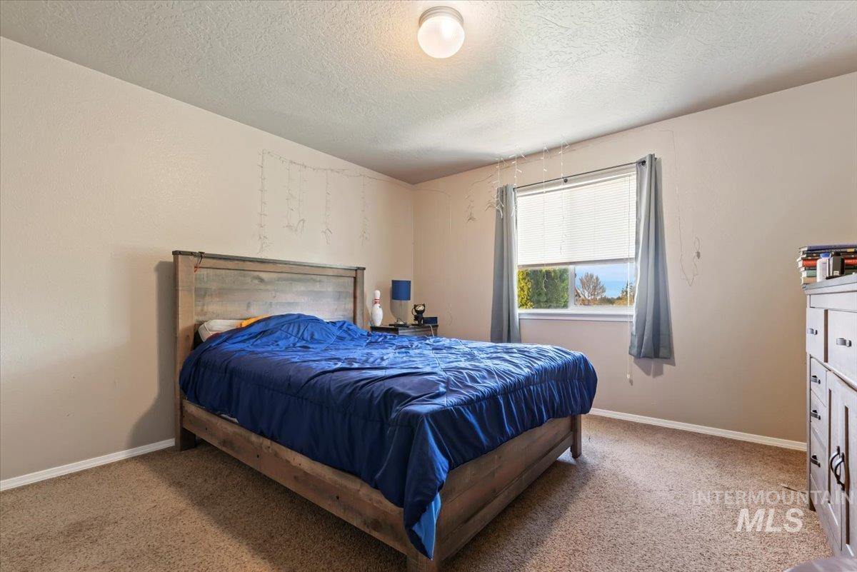 278 W Quaking Aspen Ln., Kuna, Idaho 83634, 5 Bedrooms, 2.5 Bathrooms, Residential For Sale, Price $524,900,MLS 98909308
