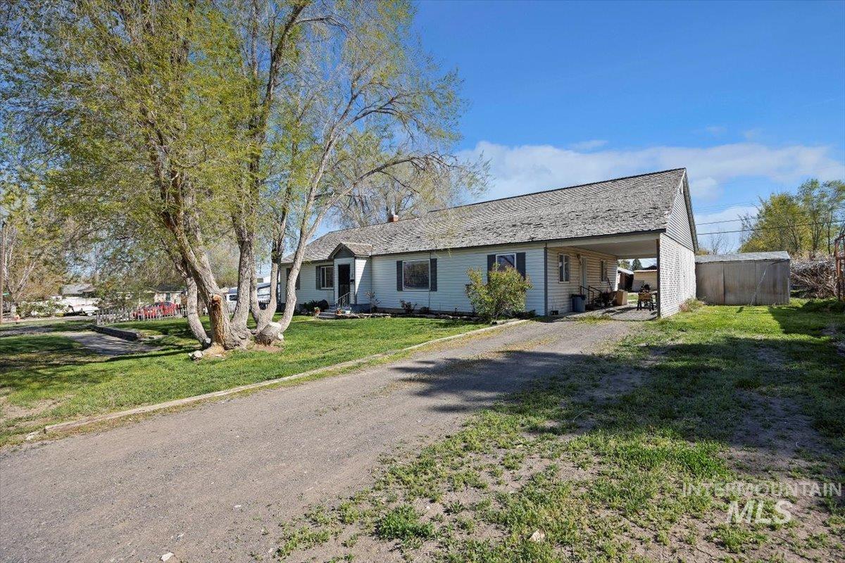 220 14th Ave North, Buhl, Idaho 83316, 3 Bedrooms, 2 Bathrooms, Residential Income For Sale, Price $355,000,MLS 98909313