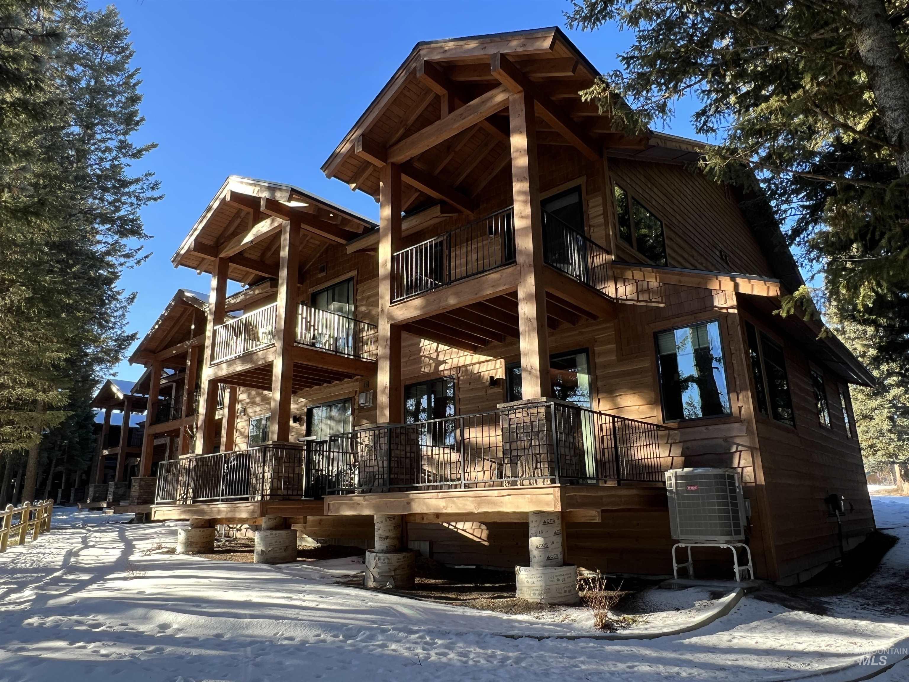 627 Pinedale Street, McCall, Idaho 83638, 3 Bedrooms, 3 Bathrooms, Residential For Sale, Price $995,000,MLS 98909363