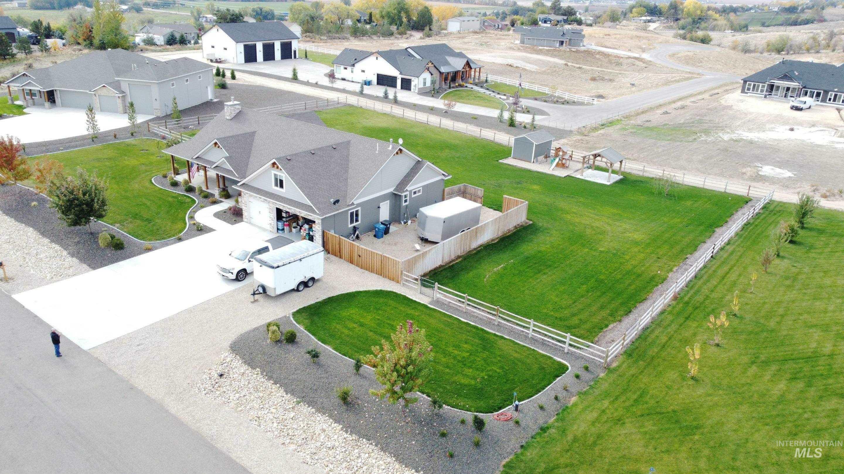 24071 Painted Horse, Middleton, Idaho 83644, 3 Bedrooms, 2 Bathrooms, Residential For Sale, Price $899,900,MLS 98909389