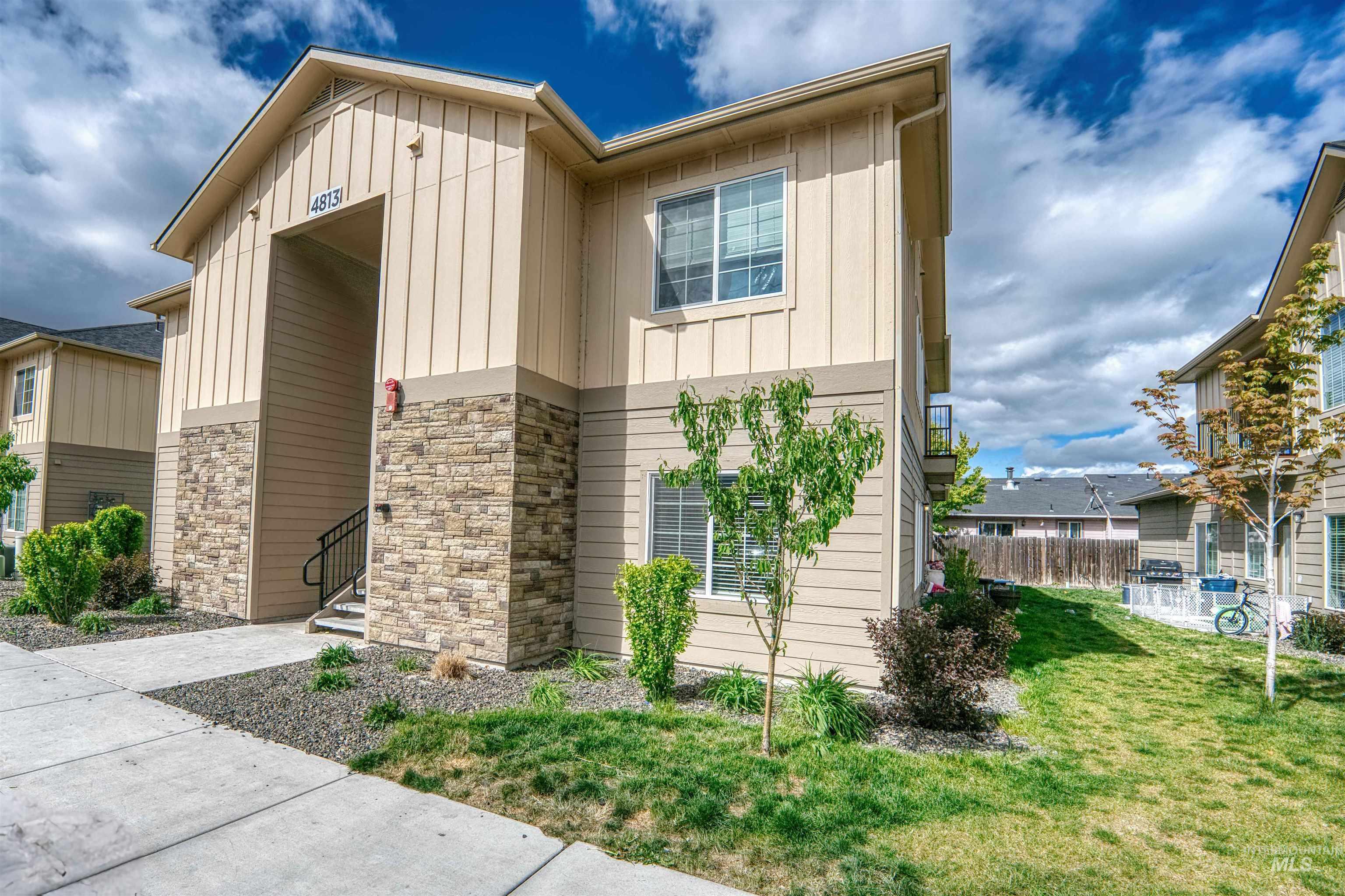4813 Continental Lane, Caldwell, Idaho 83607, 3 Bedrooms, 2 Bathrooms, Residential Income For Sale, Price $900,000,MLS 98909423