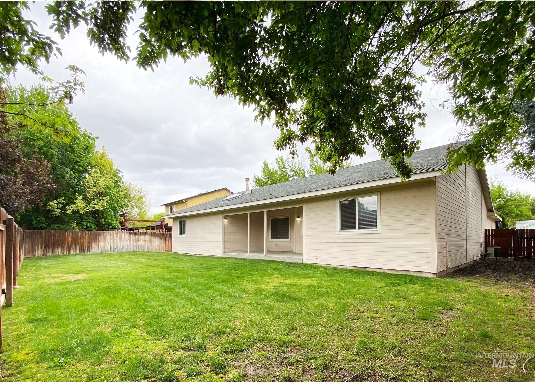 67 S Firwood Ave., Eagle, Idaho 83616, 4 Bedrooms, 2 Bathrooms, Residential For Sale, Price $610,000,MLS 98909480