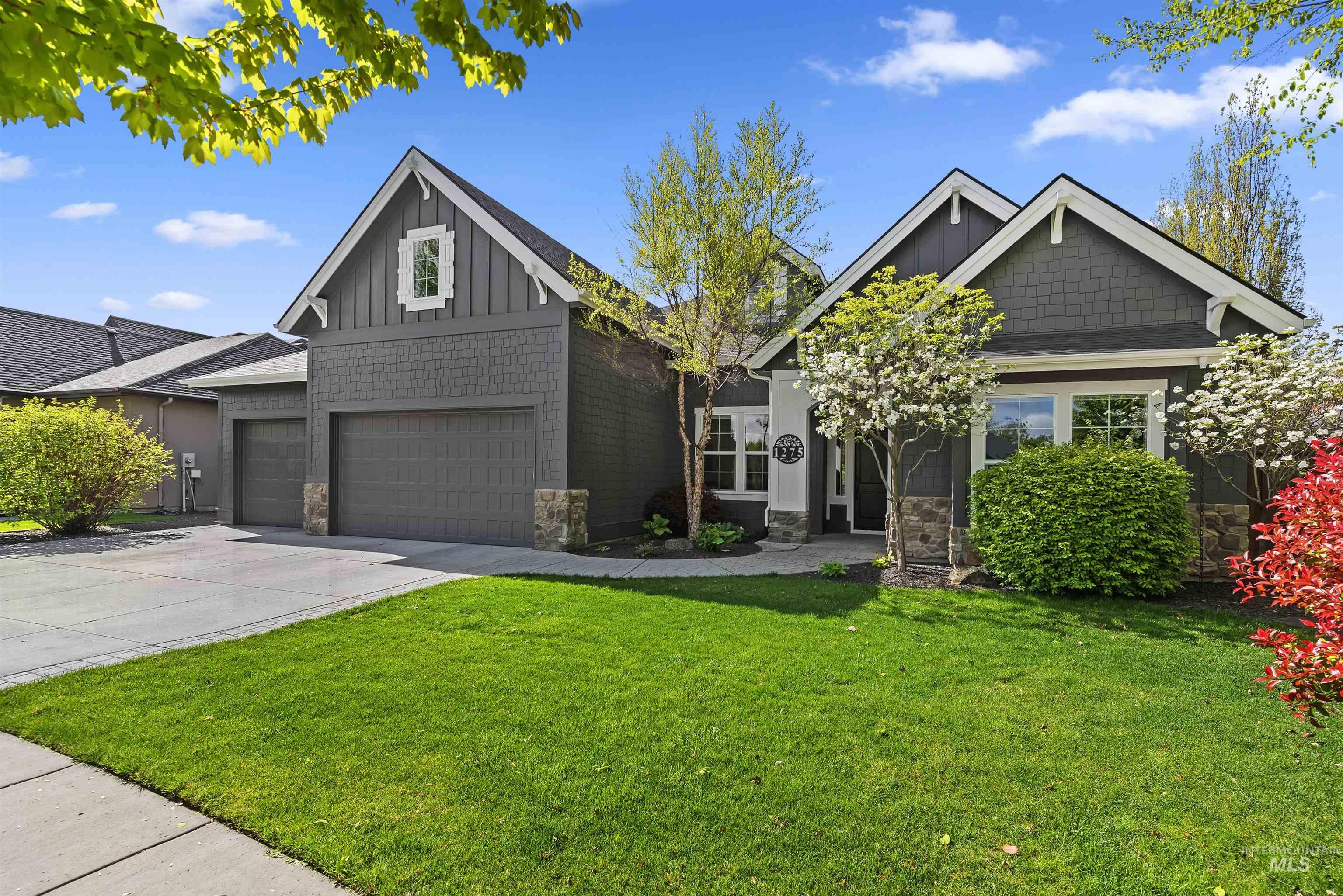 1275 E Commander St, Meridian, Idaho 83646, 4 Bedrooms, 3 Bathrooms, Residential For Sale, Price $949,900,MLS 98909654