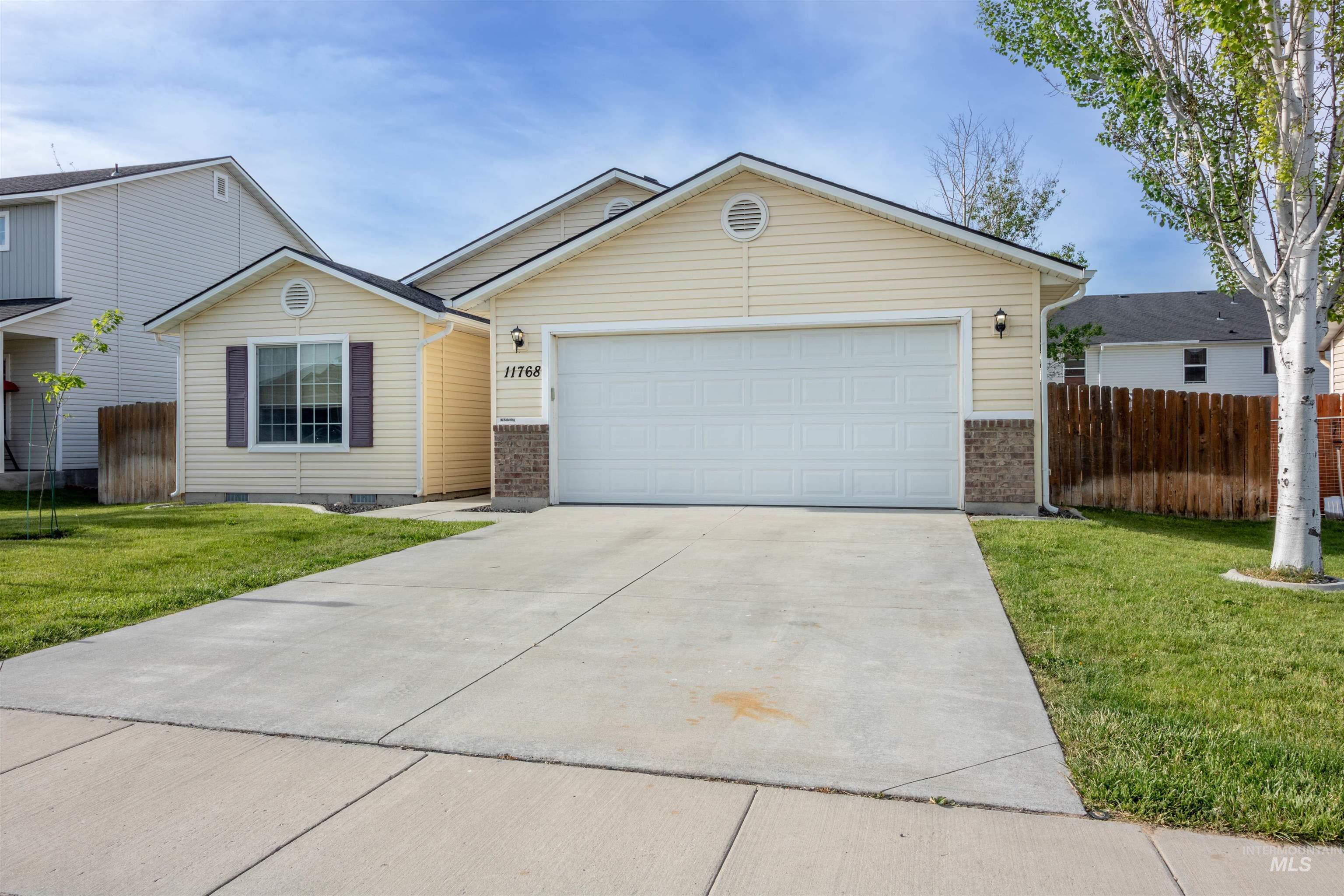 11768 Webster St, Caldwell, Idaho 83605, 4 Bedrooms, 2 Bathrooms, Residential For Sale, Price $395,000,MLS 98909703
