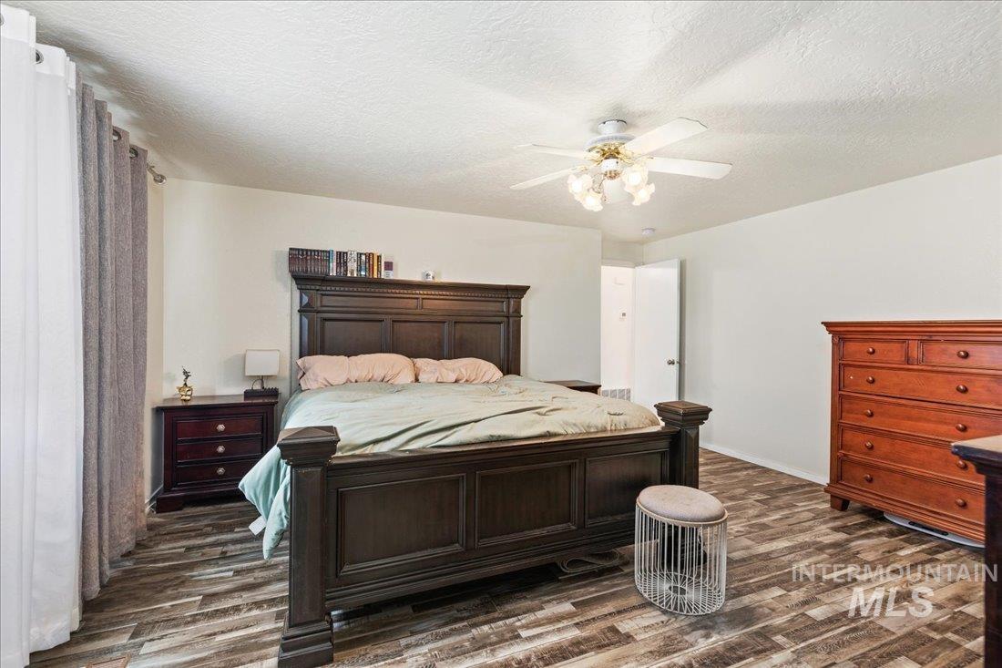 916 W Homedale Rd, Caldwell, Idaho 83607, 4 Bedrooms, 2.5 Bathrooms, Residential For Sale, Price $499,900,MLS 98909713