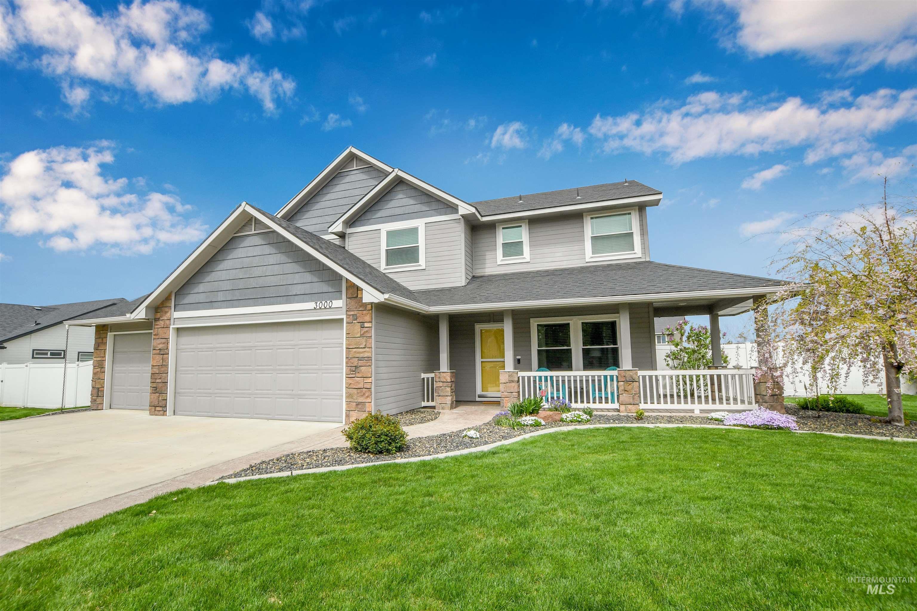 3000 S Grand Mere Dr, Nampa, Idaho 83686, 4 Bedrooms, 2.5 Bathrooms, Residential For Sale, Price $565,000,MLS 98909716