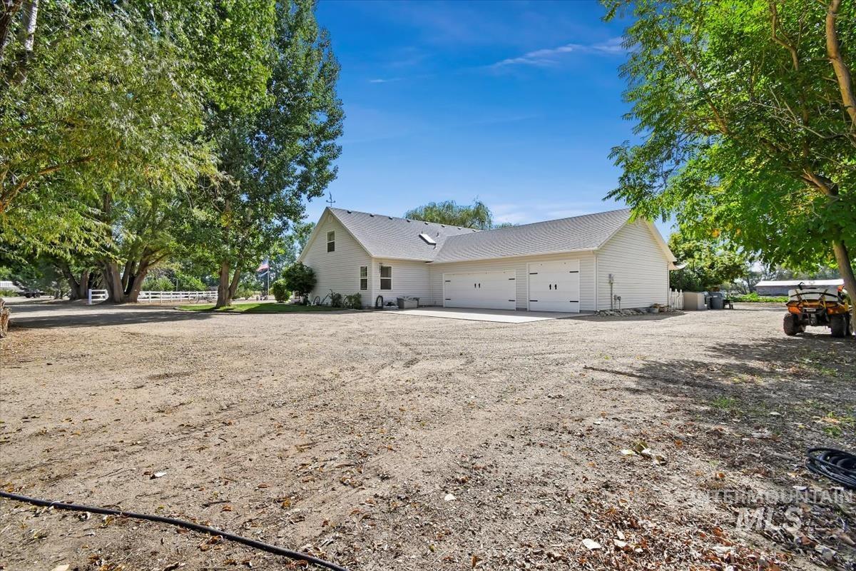 397 Cemetery Rd, Middleton, Idaho 83644, 4 Bedrooms, 3 Bathrooms, Residential For Sale, Price $1,850,000,MLS 98909738