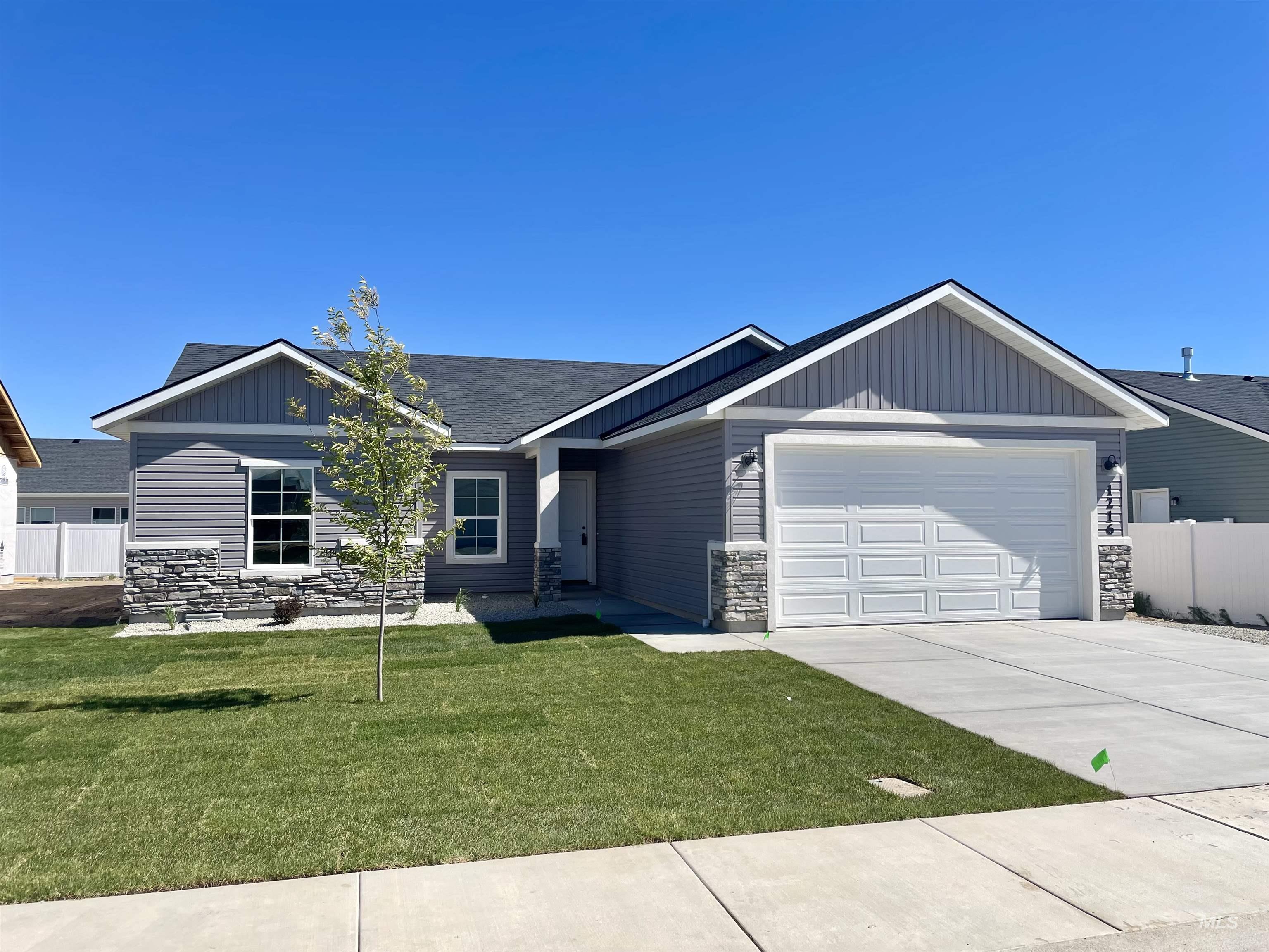 1216 Terra Ave, Twin Falls, Idaho 83301, 3 Bedrooms, 2 Bathrooms, Residential For Sale, Price $367,900,MLS 98909754