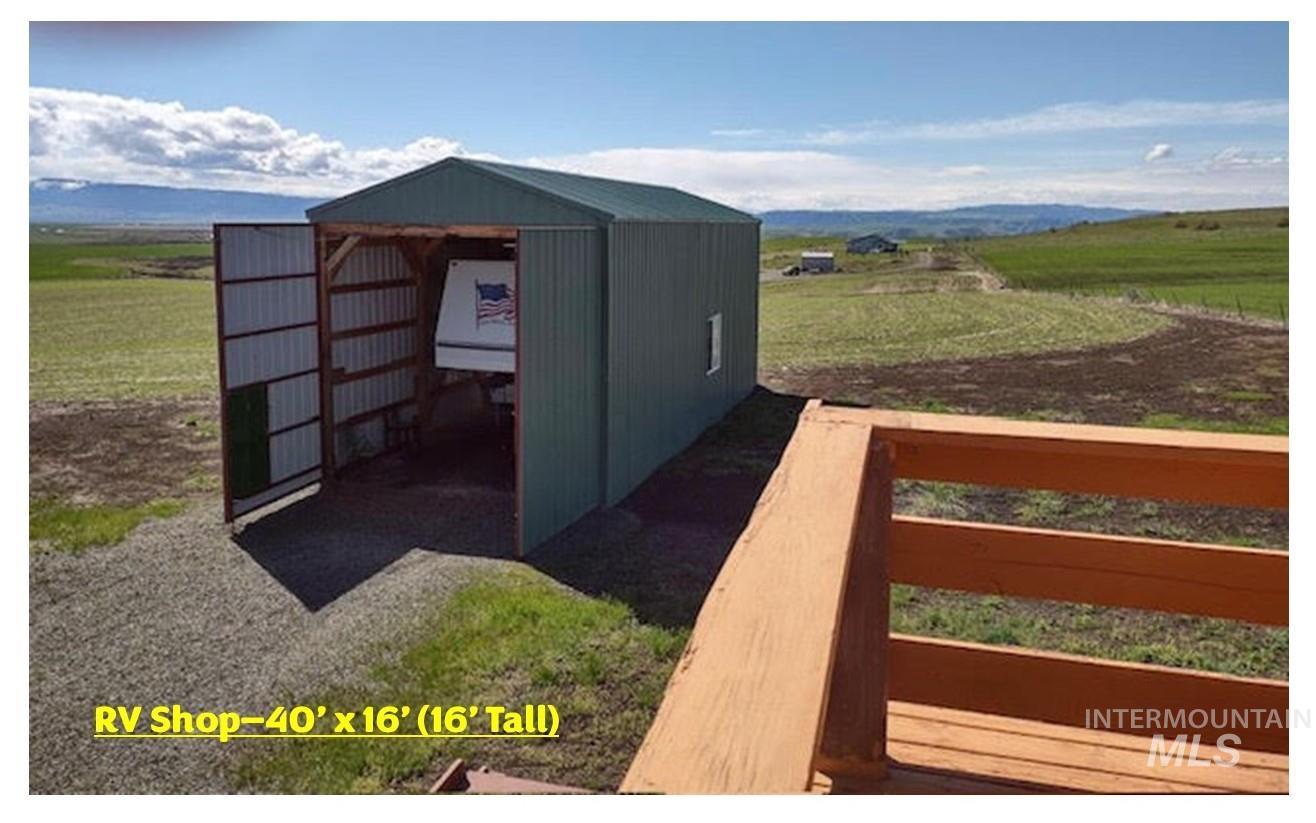 250 Twin House Rd, CottonWood, Idaho 83522, 2 Bedrooms, 2 Bathrooms, Residential For Sale, Price $879,900,MLS 98909807