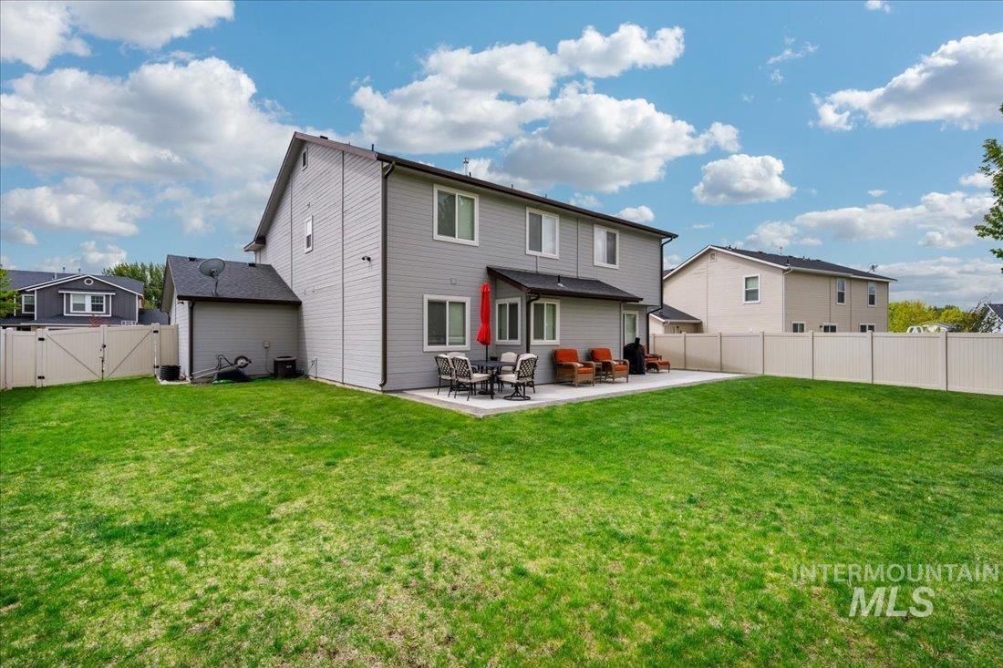 10282 W Snow Wolf Dr, Star, Idaho 83669, 5 Bedrooms, 2.5 Bathrooms, Residential For Sale, Price $579,000,MLS 98909829