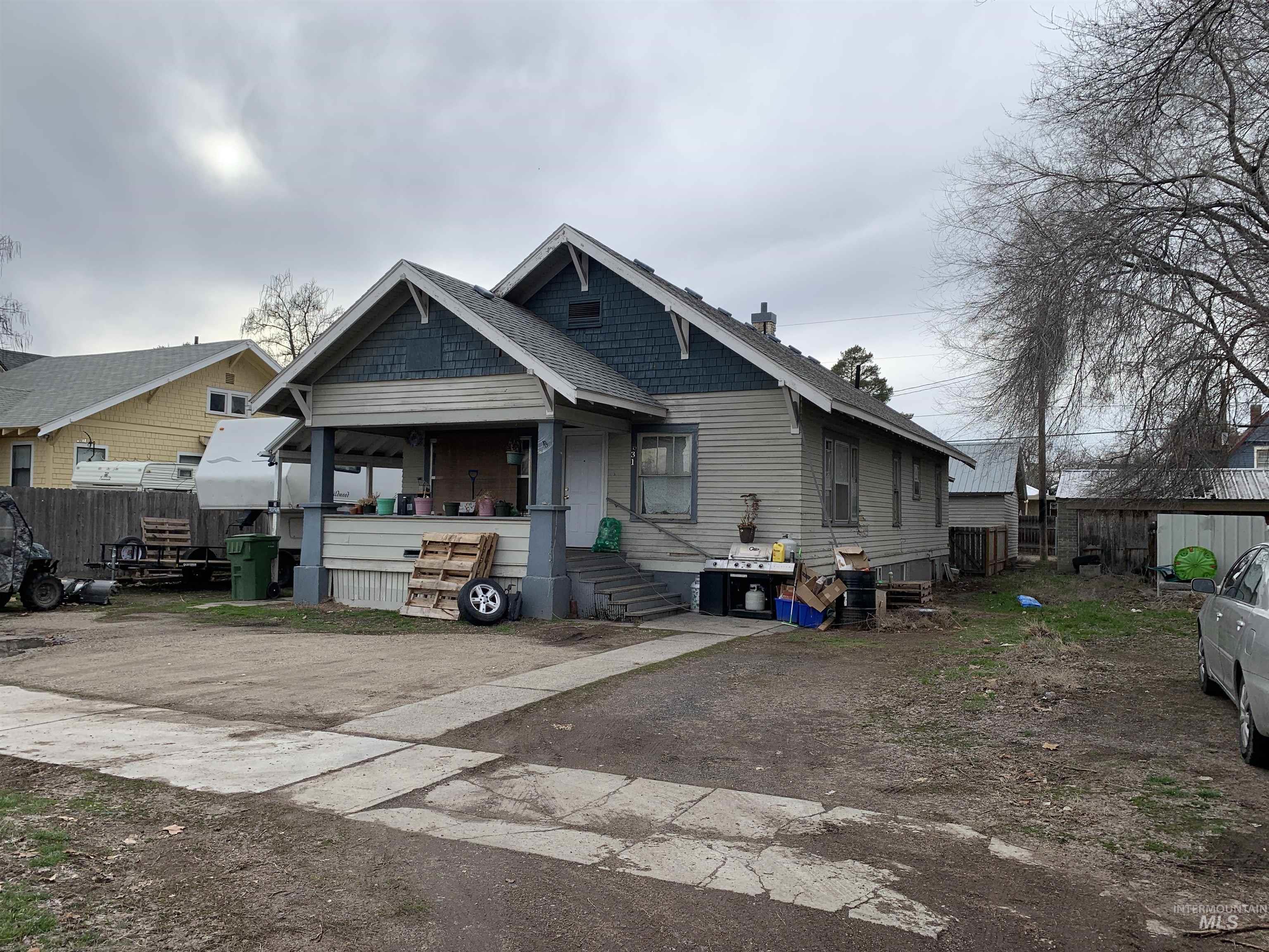 831 SW 1st St, Ontario, Oregon 97914, Residential Income For Sale, Price $235,000,MLS 98909886