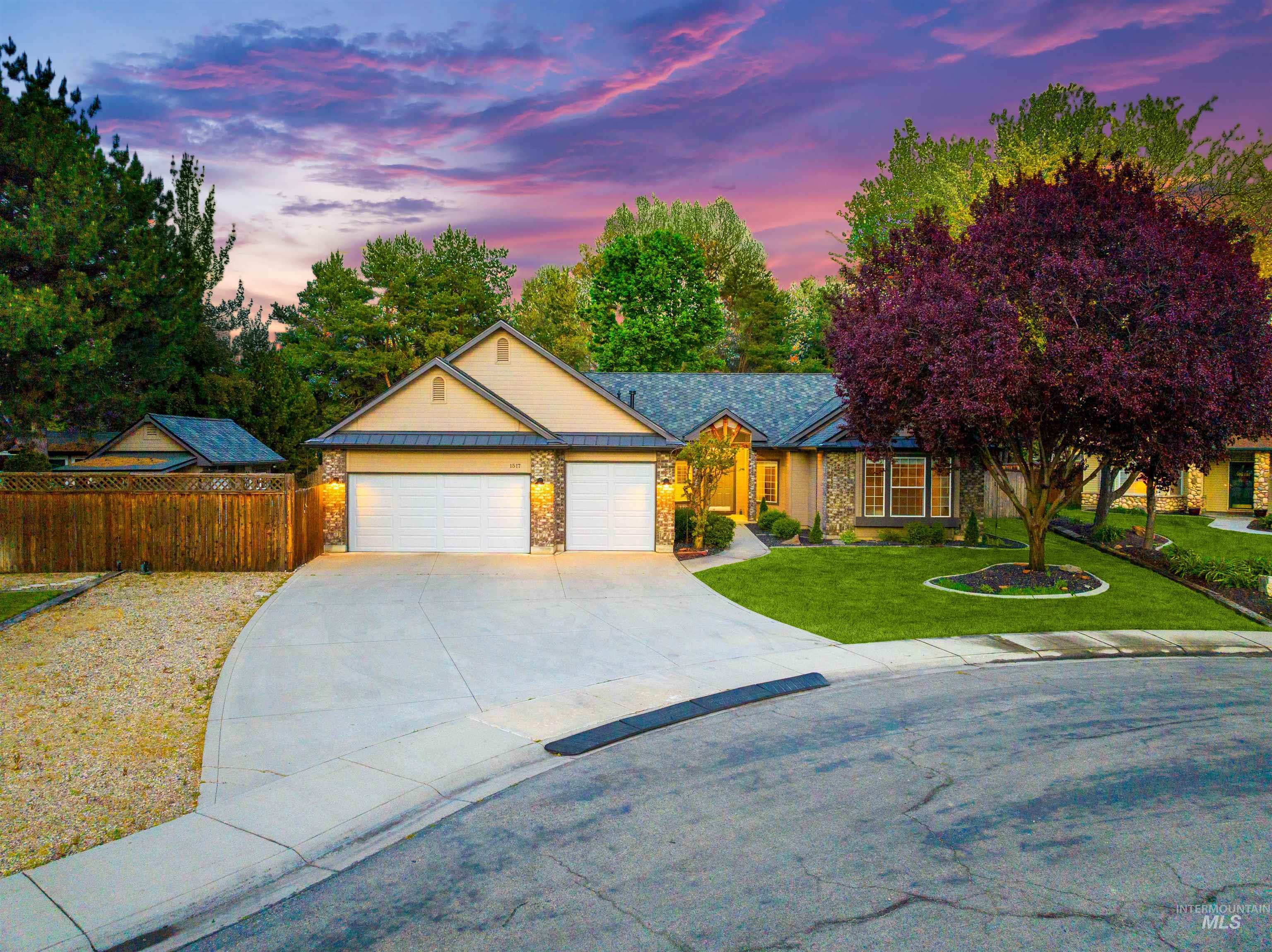 1517 W Powder Ct, Eagle, Idaho 83616, 3 Bedrooms, 2.5 Bathrooms, Residential For Sale, Price $799,900,MLS 98909896