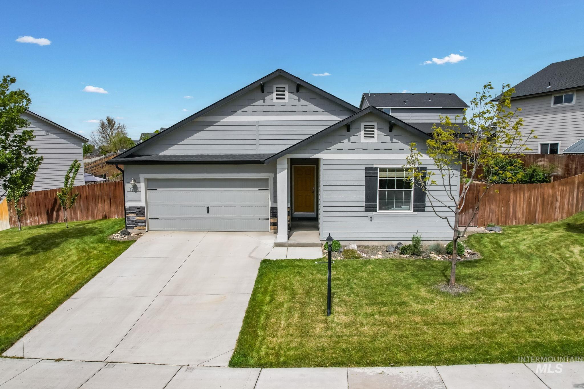 3700 S Fork Avenue, Nampa, Idaho 83686-4858, 3 Bedrooms, 2 Bathrooms, Residential For Sale, Price $385,000,MLS 98909957