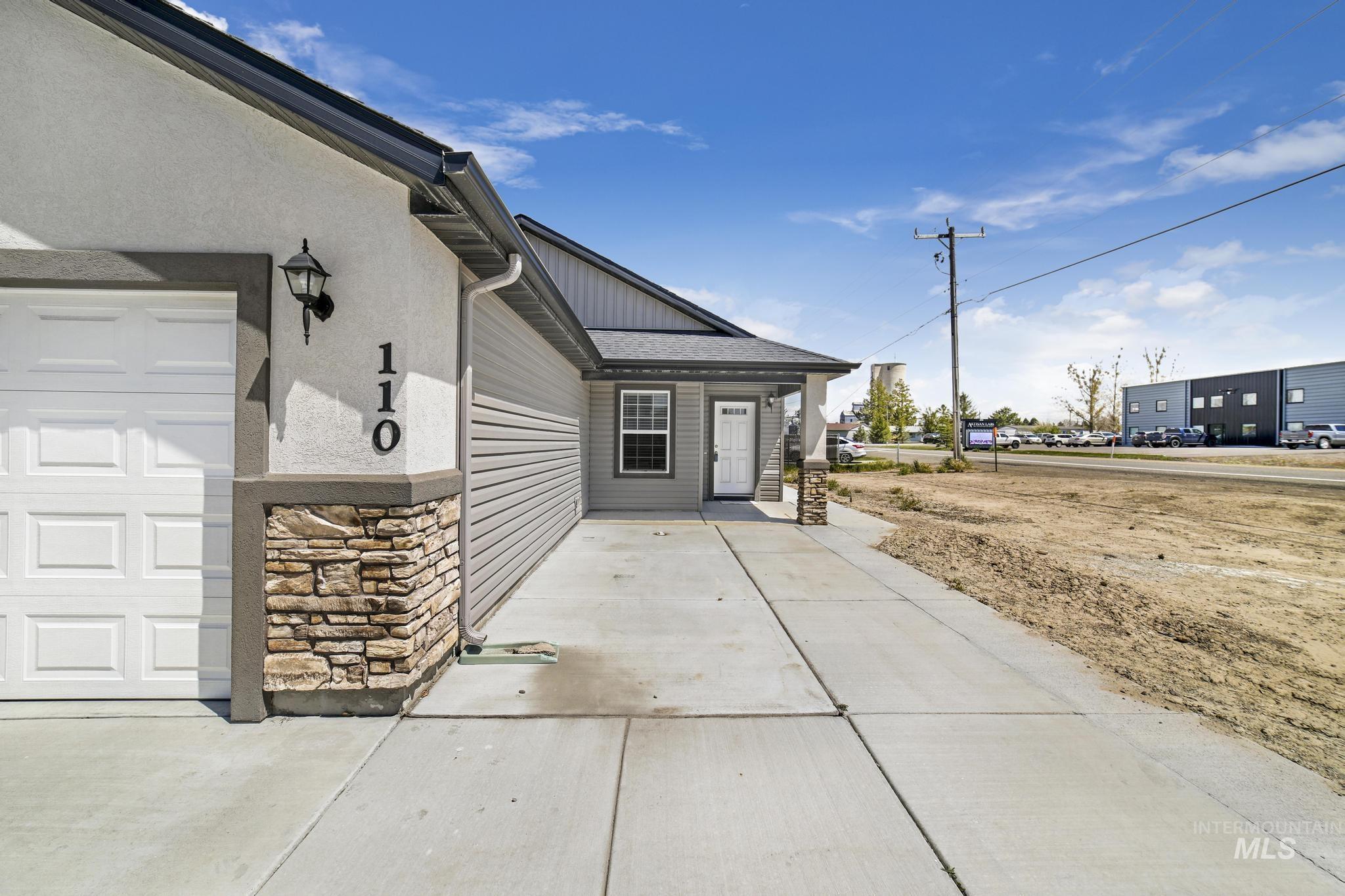 110 Little Cedar, Hansen, Idaho 83334, 3 Bedrooms, 2 Bathrooms, Residential For Sale, Price $365,000,MLS 98910042