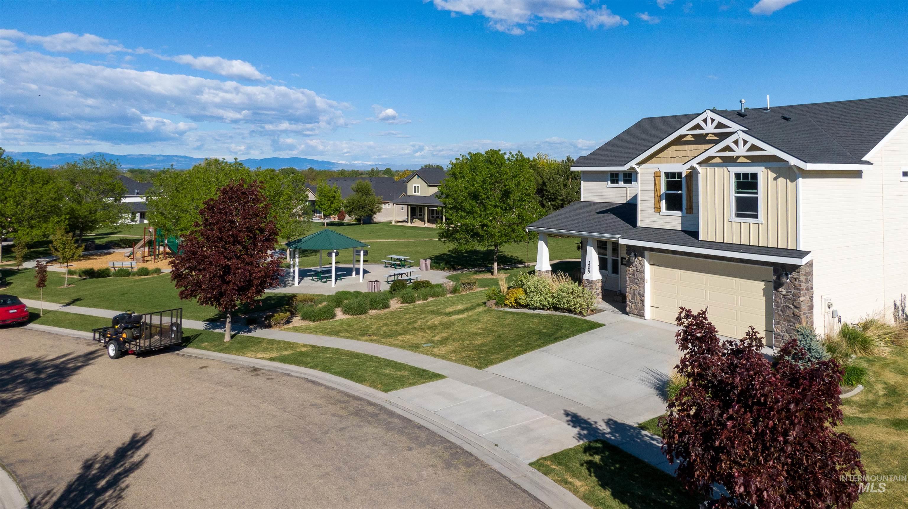 305 E Mikyl Ridge Loop, Nampa, Idaho 83686, 4 Bedrooms, 2.5 Bathrooms, Residential For Sale, Price $439,900,MLS 98910063