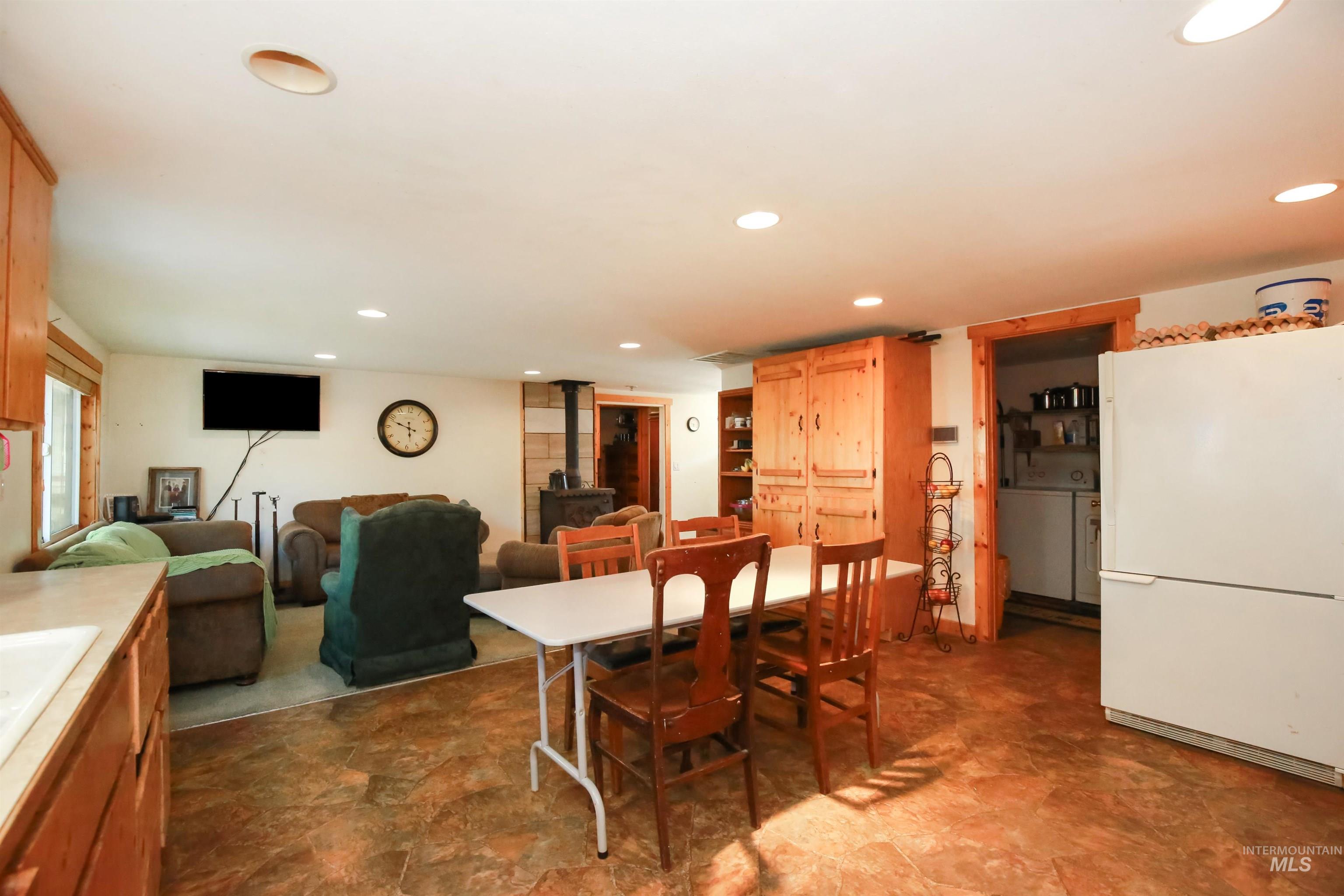 2010 US Highway 20, Vale, Oregon 97918, 4 Bedrooms, 2 Bathrooms, Farm & Ranch For Sale, Price $875,000, 98910085