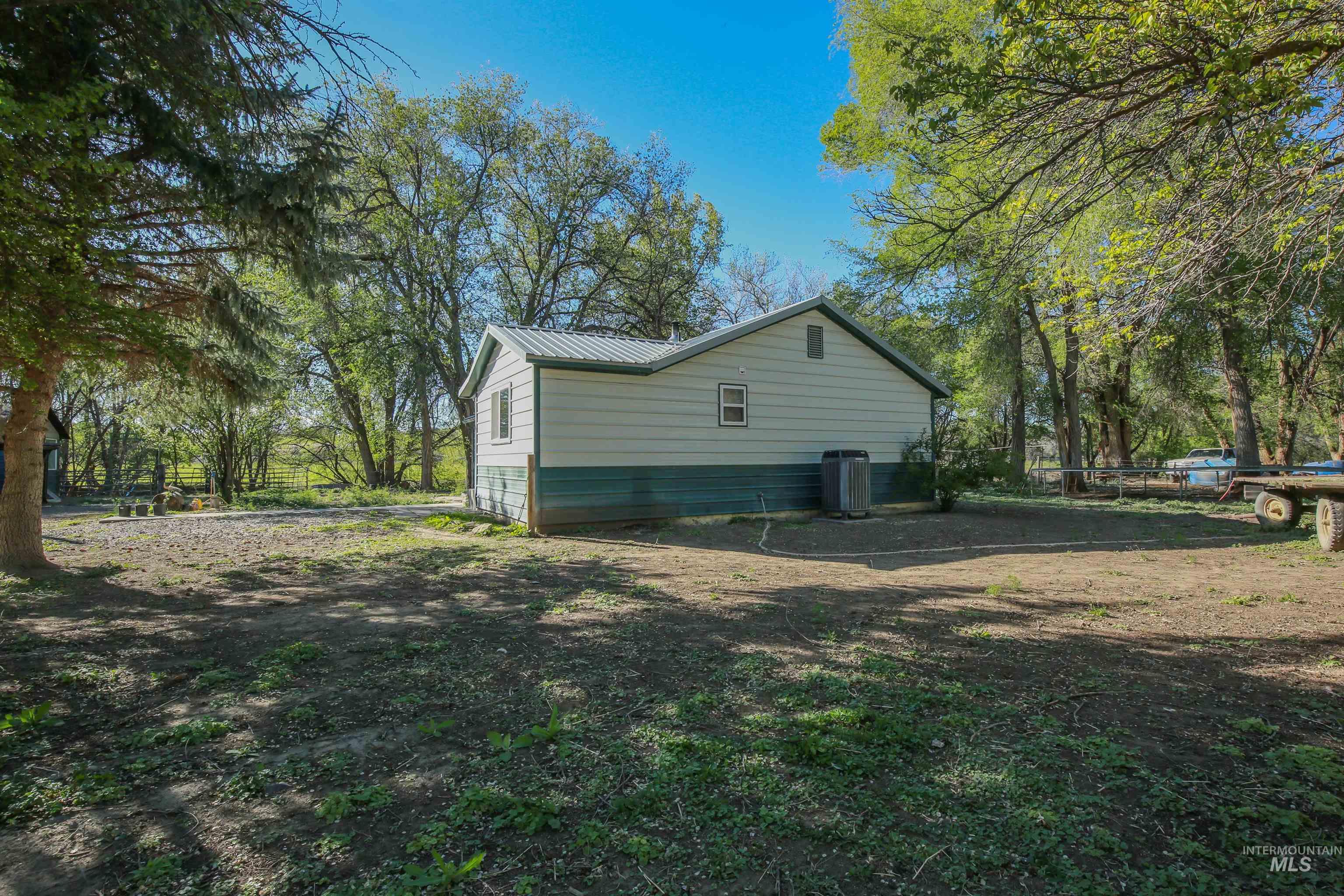 2010 US Highway 20, Vale, Oregon 97918, 4 Bedrooms, 2 Bathrooms, Farm & Ranch For Sale, Price $875,000,MLS 98910085