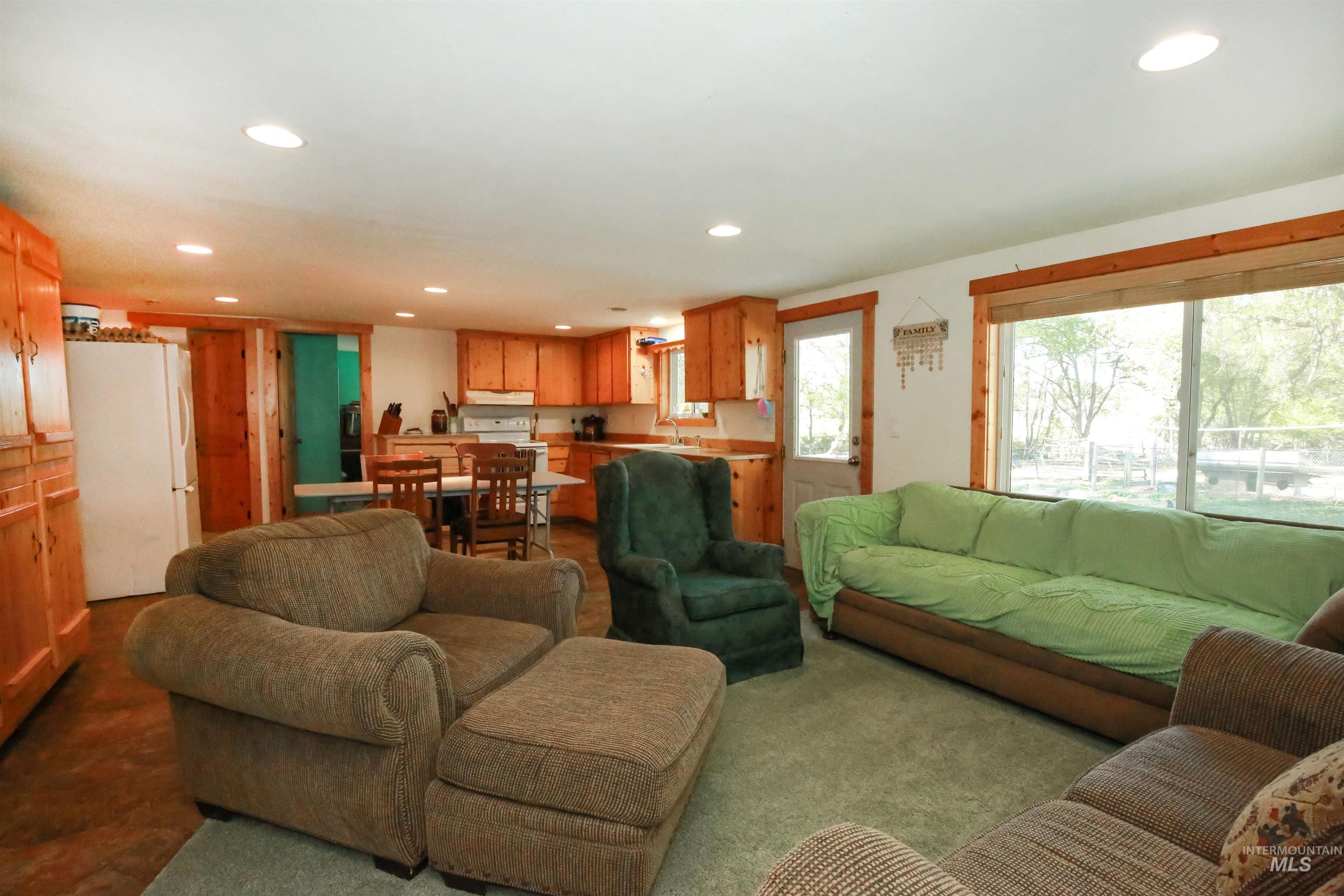2010 US Highway 20, Vale, Oregon 97918, 4 Bedrooms, 2 Bathrooms, Farm & Ranch For Sale, Price $875,000, 98910085