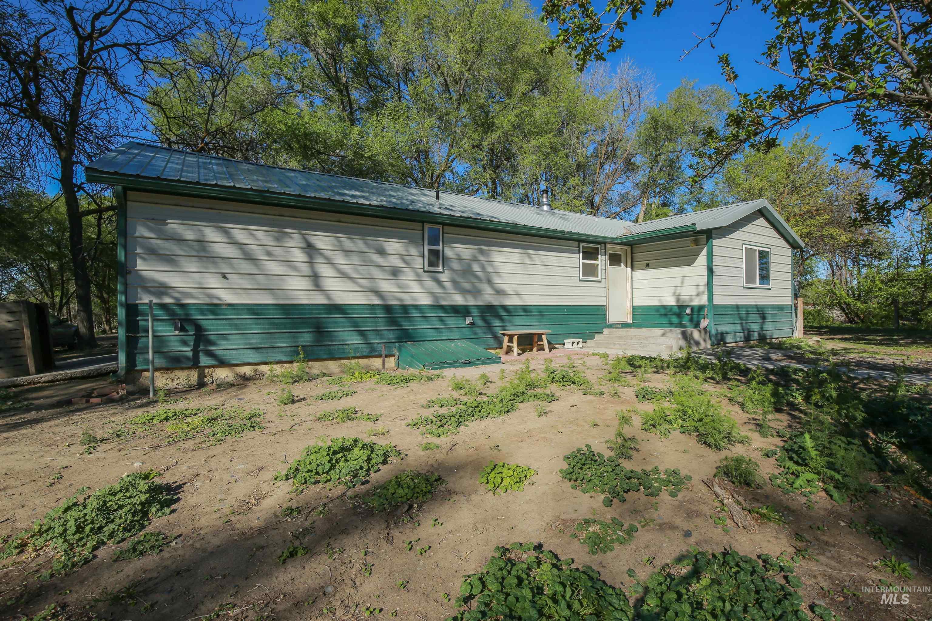 2010 US Highway 20, Vale, Oregon 97918, 4 Bedrooms, 2 Bathrooms, Farm & Ranch For Sale, Price $875,000, 98910085