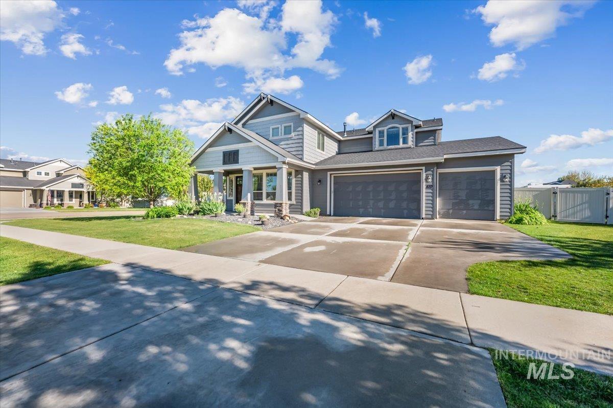 410 W Hidden Meadow Way, Middleton, Idaho 83644, 6 Bedrooms, 4 Bathrooms, Residential For Sale, Price $769,400,MLS 98910096