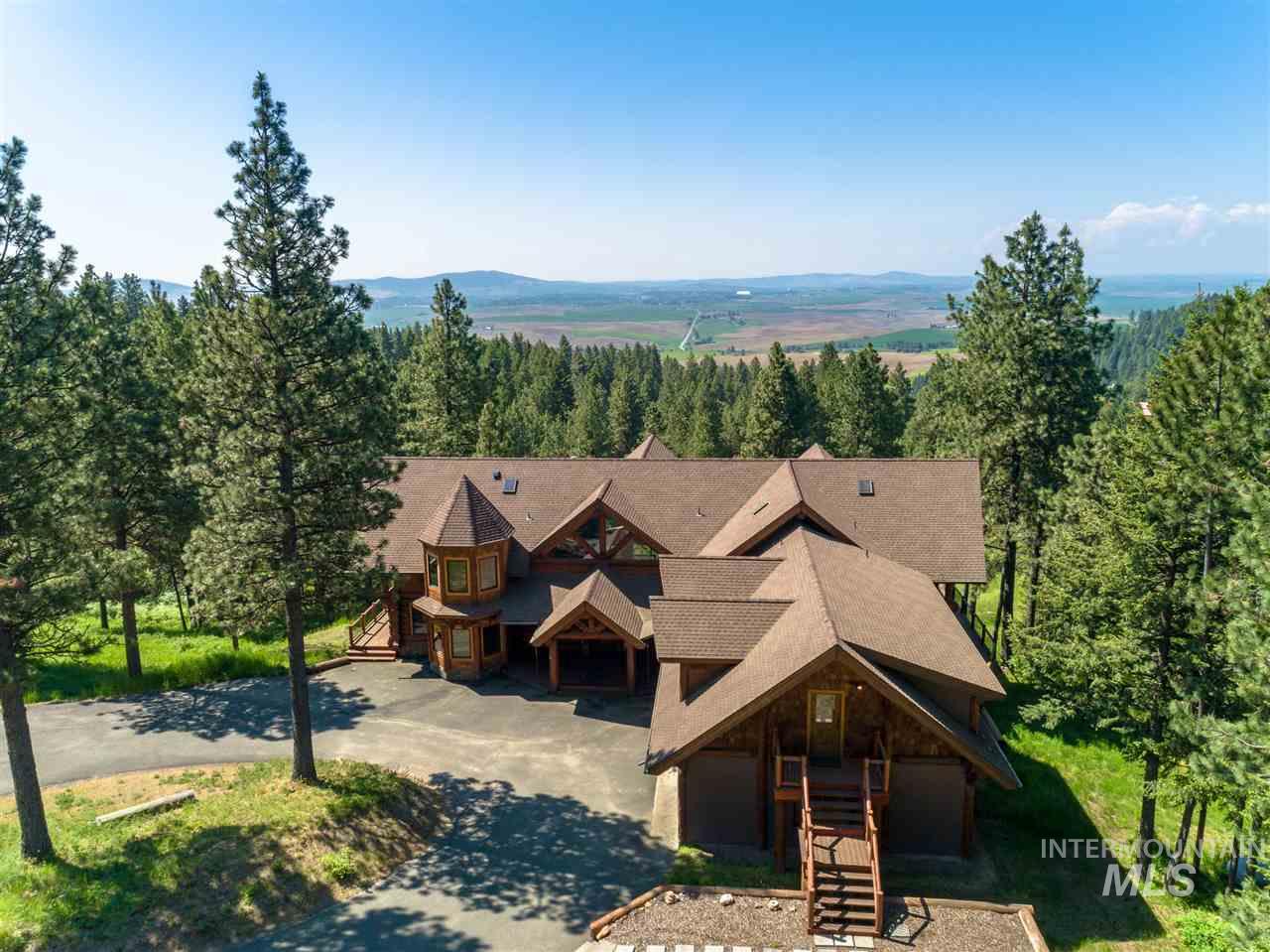 1050 Greenview Lane, Moscow, Idaho 83843-8726, 7 Bedrooms, 5.5 Bathrooms, Residential For Sale, Price $3,495,000,MLS 98910111