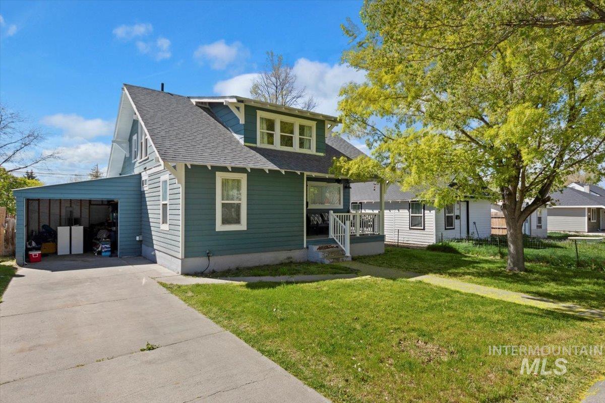 143 Tyler Street, Twin Falls, Idaho 83301, 3 Bedrooms, 2 Bathrooms, Residential For Sale, Price $389,000, 98910129