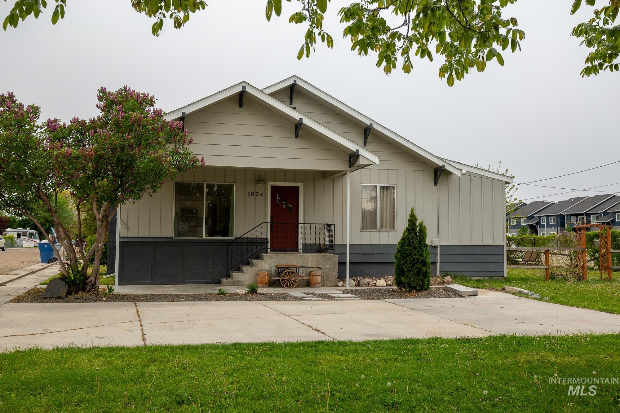 1824 S Kimball, Caldwell, Idaho 83605, 3 Bedrooms, 2 Bathrooms, Residential For Sale, Price $379,000,MLS 98910178