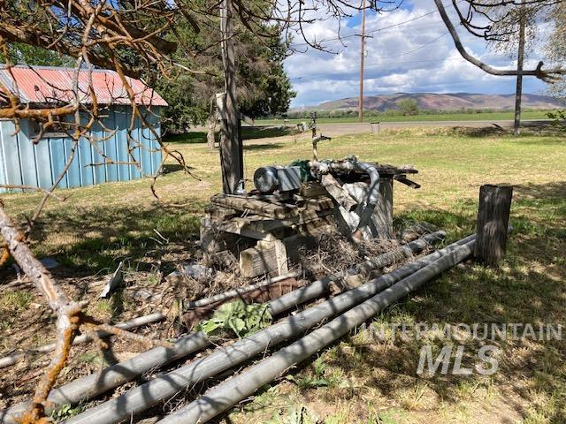 5517 95 Spur Highway, Ontario, Oregon 97914, 3 Bedrooms, 2 Bathrooms, Residential For Sale, Price $335,000, 98910197
