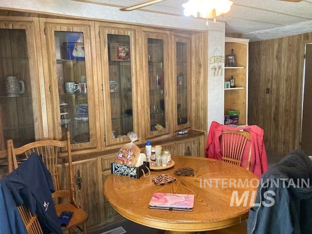 5517 95 Spur Highway, Ontario, Oregon 97914, 3 Bedrooms, 2 Bathrooms, Residential For Sale, Price $335,000, 98910197