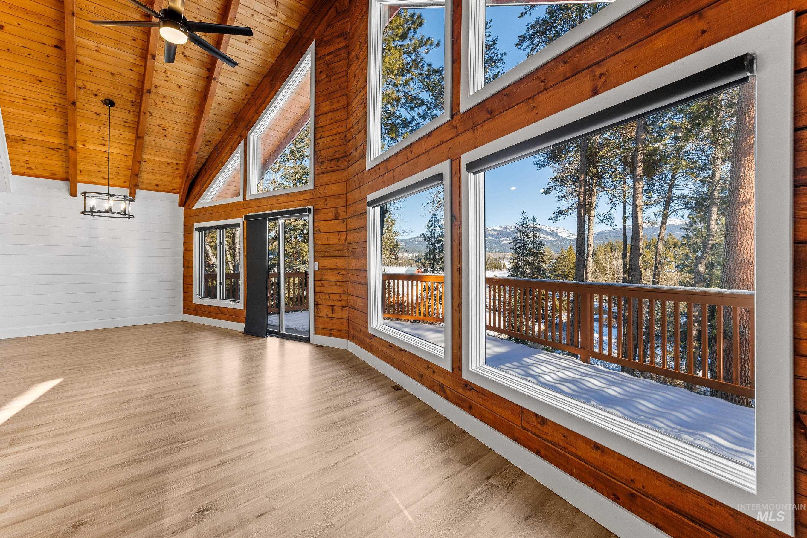 14020 Comfort Road, McCall, Idaho 83638, 3 Bedrooms, 2 Bathrooms, Residential For Sale, Price $1,249,000, 98910221