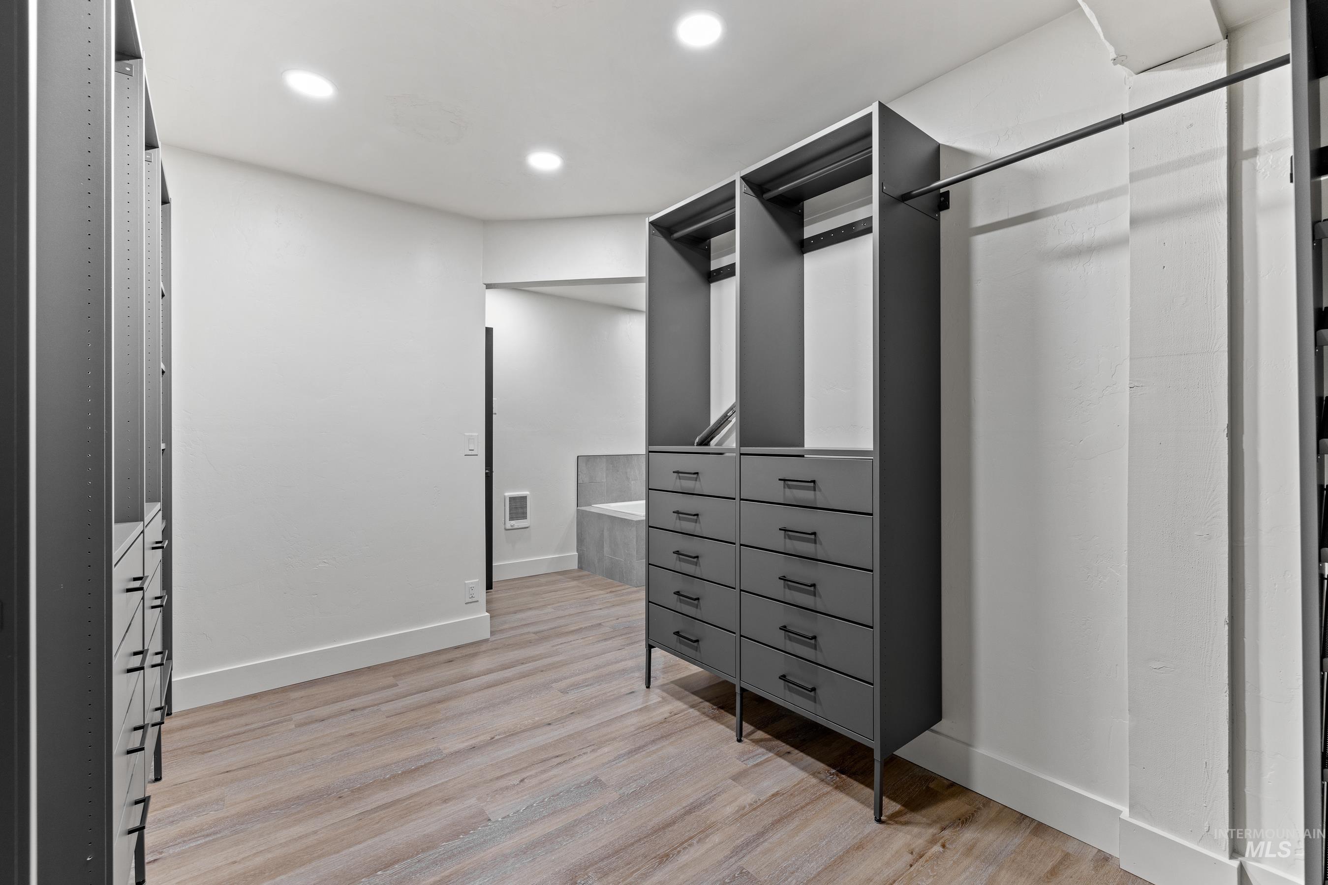 14020 Comfort Road, McCall, Idaho 83638, 3 Bedrooms, 2 Bathrooms, Residential For Sale, Price $1,249,000, 98910221