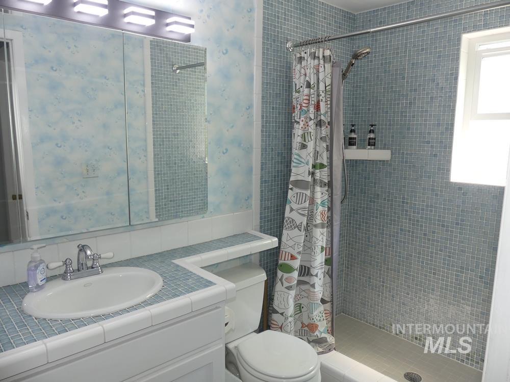 325-327AB W Lake Street, McCall, Idaho 83638, 6 Bedrooms, 4 Bathrooms, Residential For Sale, Price $6,900,000, 98910290