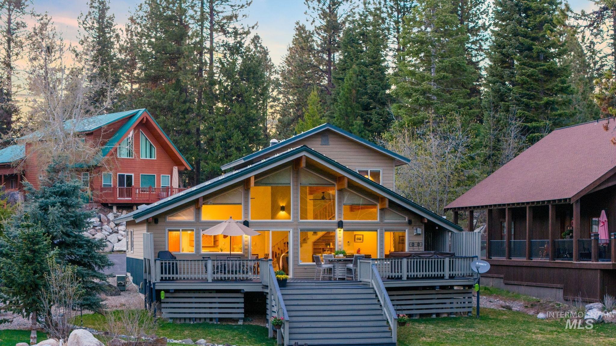 1475 Divot Ln., McCall, Idaho 83638, 3 Bedrooms, 2.5 Bathrooms, Residential For Sale, Price $1,398,000,MLS 98910378