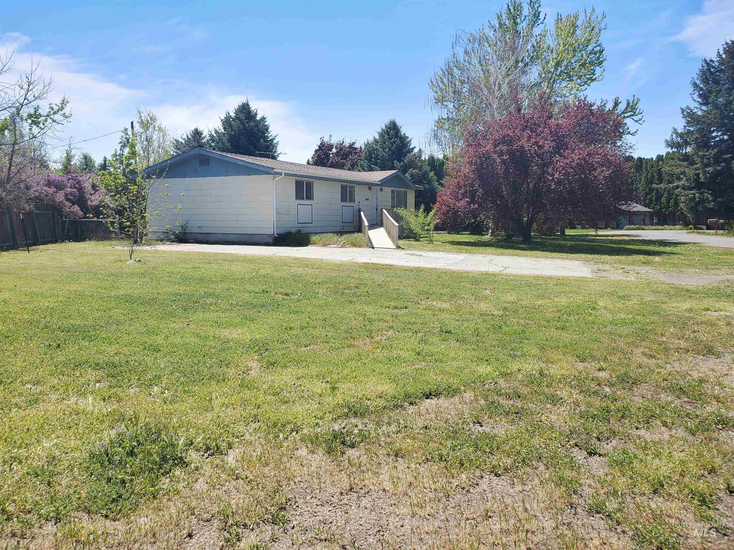 943 4th Ave Dr, Jerome, Idaho 83338, 3 Bedrooms, 2 Bathrooms, Residential For Sale, Price $249,900,MLS 98910622