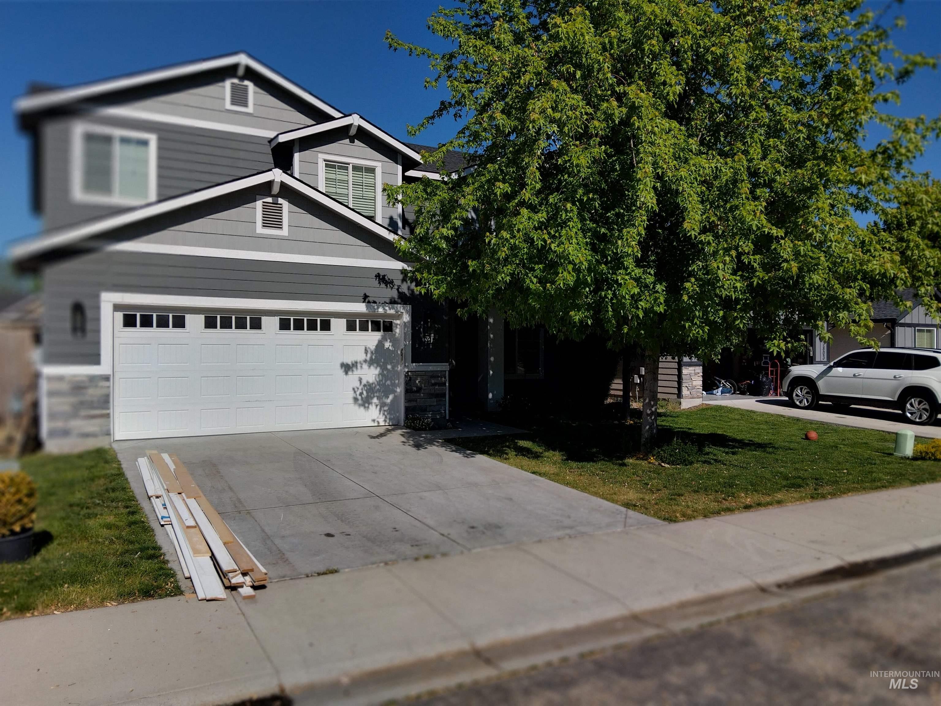 7761 Hole In One Pl, Boise, Idaho 83714, 6 Bedrooms, 2.5 Bathrooms, Residential For Sale, Price $569,000,MLS 98910630