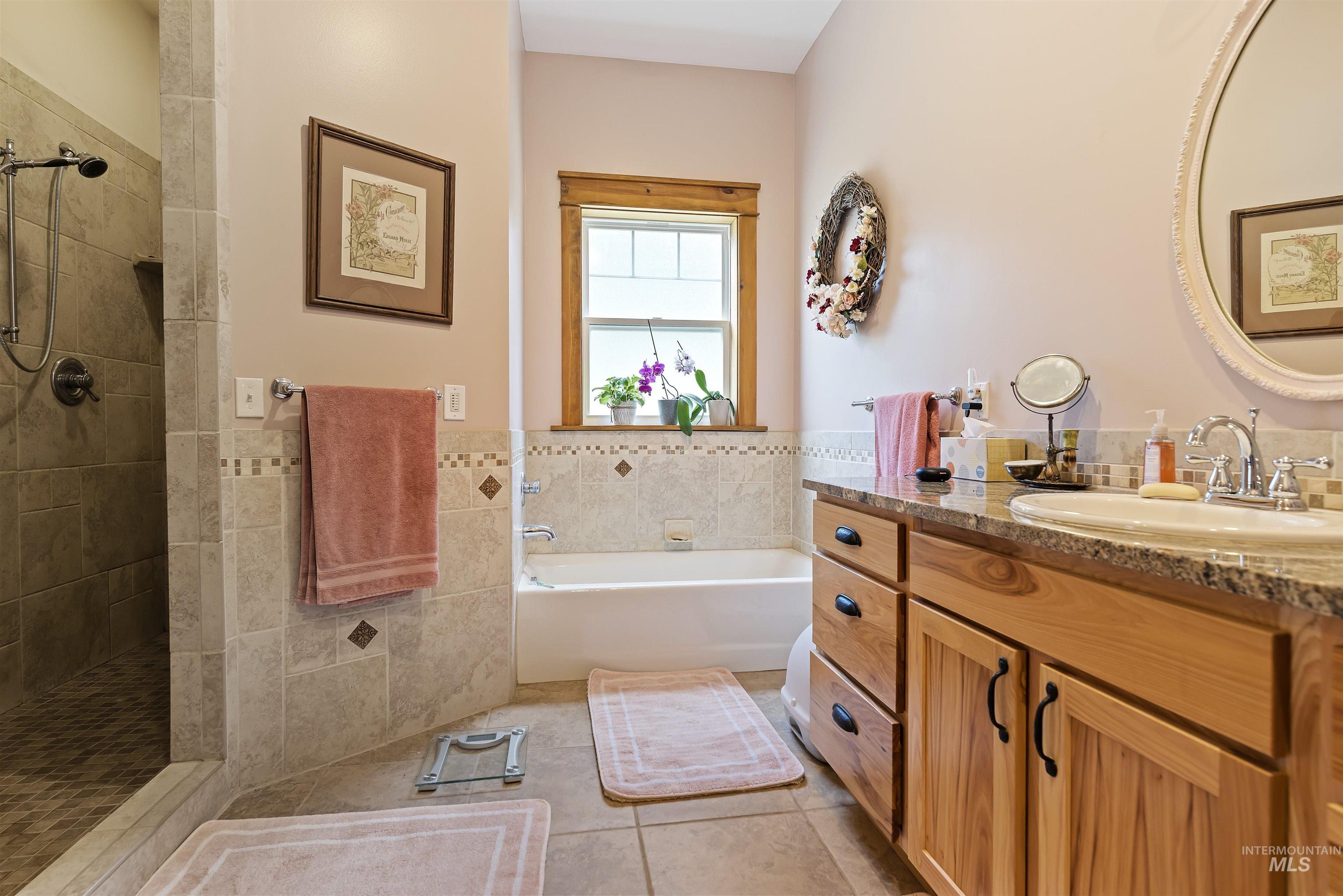 675 W Russell Dr, Prairie, Idaho 83647, 3 Bedrooms, 2 Bathrooms, Farm & Ranch For Sale, Price $3,999,000, 98910636