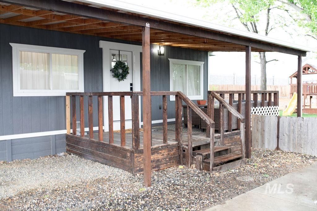 5015 E Ustick, Caldwell, Idaho 83605, 2 Bedrooms, 2 Bathrooms, Residential For Sale, Price $120,000,MLS 98910746