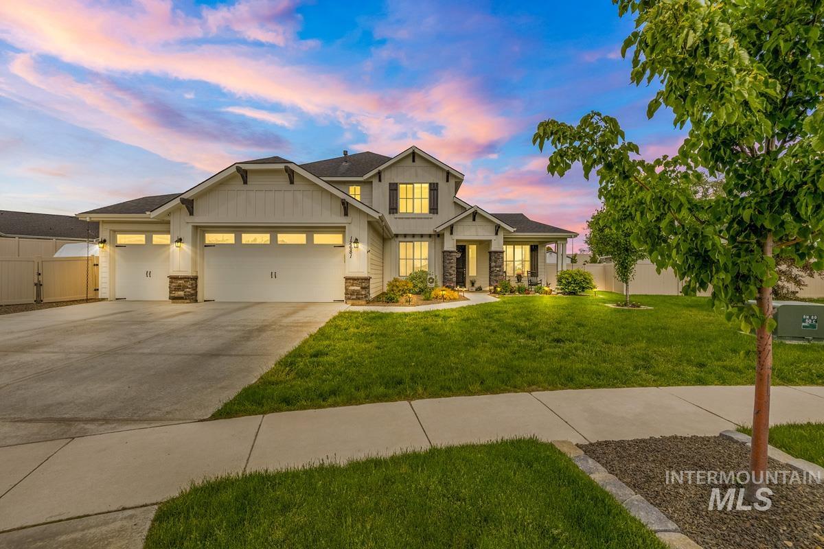12681 S Bellcrown Pl, Nampa, Idaho 83686, 5 Bedrooms, 3.5 Bathrooms, Residential For Sale, Price $700,000,MLS 98910767