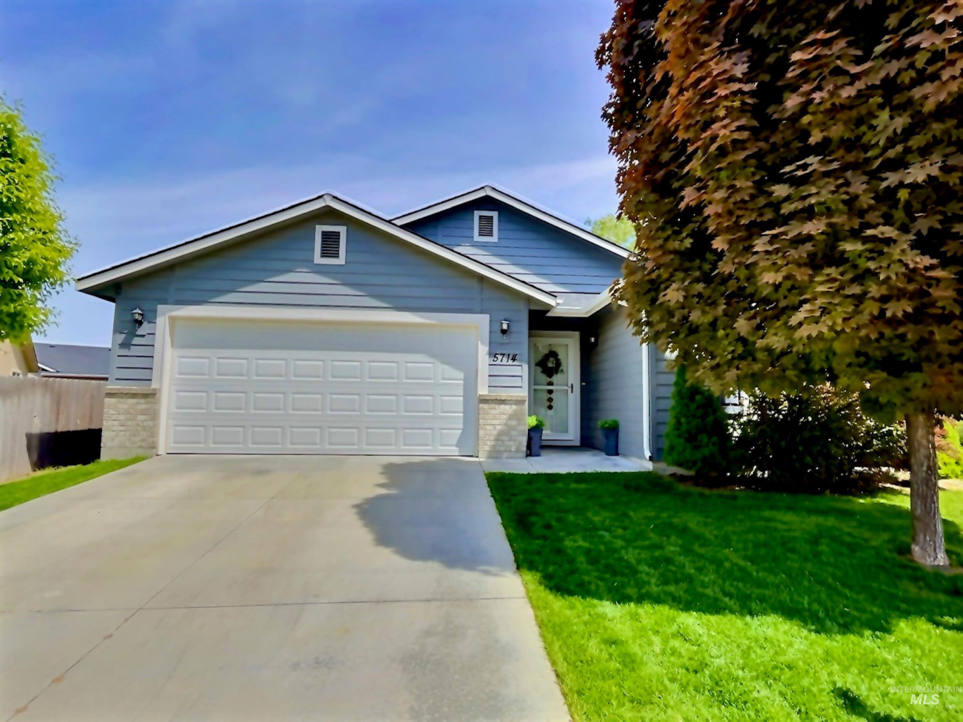 5714 S Moonfire Way, Boise, Idaho 83709, 3 Bedrooms, 2 Bathrooms, Residential For Sale, Price $399,900,MLS 98910871