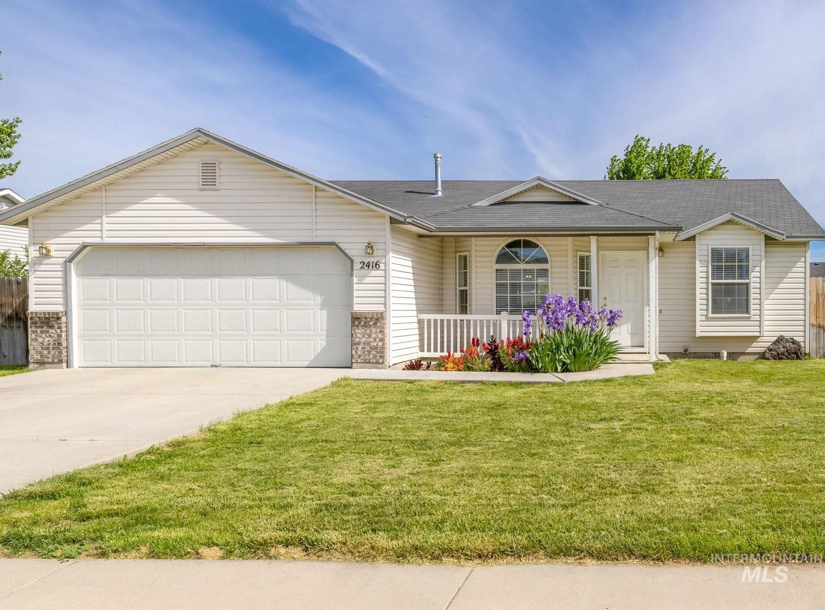 2416 E Massachusetts, Nampa, Idaho 83686, 3 Bedrooms, 2 Bathrooms, Residential For Sale, Price $369,000,MLS 98910883
