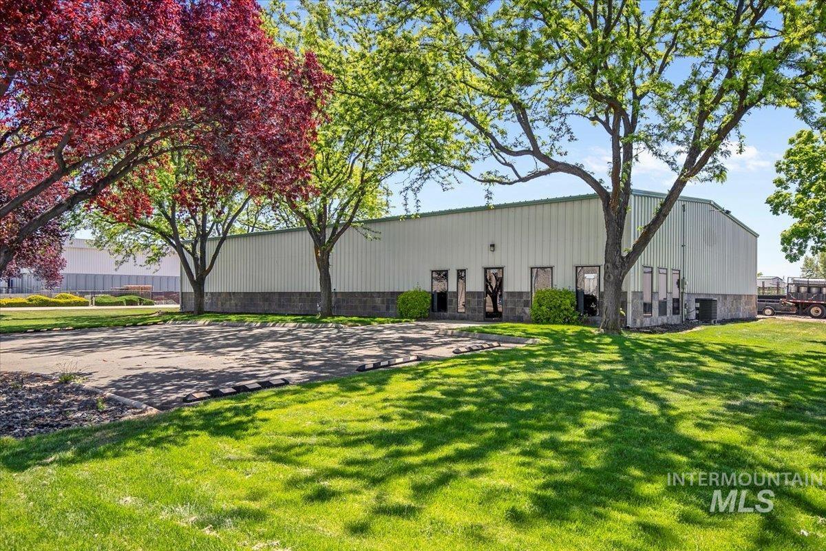 1605 E Fargo Ave., Nampa, Idaho 83687, Business/Commercial For Sale, Price $1,250,000,MLS 98910930