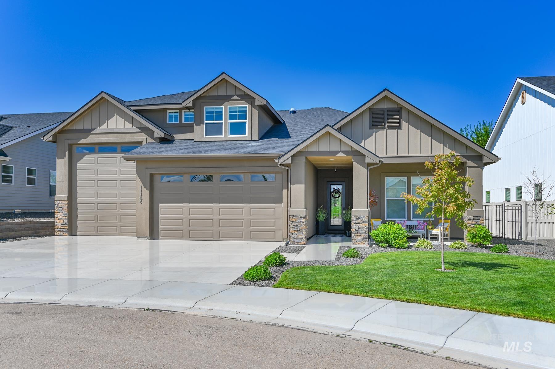 11166 S S Gerfalcon Pl., Nampa, Idaho 83686-8089, 3 Bedrooms, 2 Bathrooms, Residential For Sale, Price $699,900,MLS 98910951