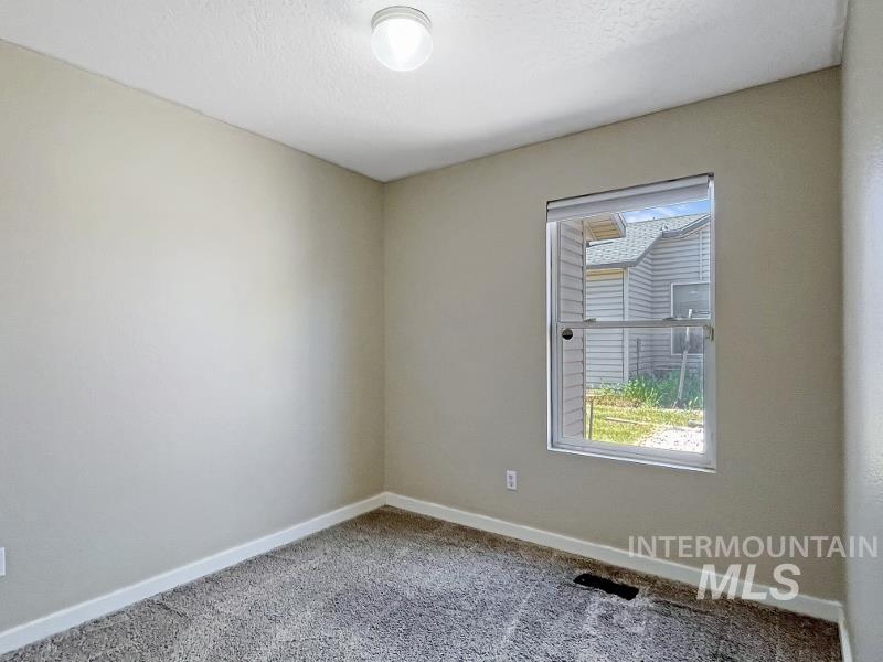 3919 Hickman St., Caldwell, Idaho 83607, 3 Bedrooms, 2 Bathrooms, Residential For Sale, Price $334,900, 98911013