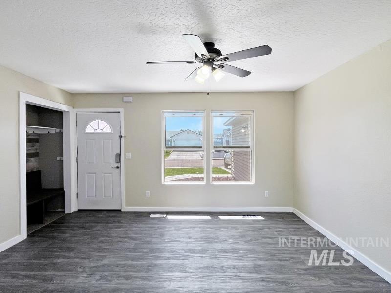 3919 Hickman St., Caldwell, Idaho 83607, 3 Bedrooms, 2 Bathrooms, Residential For Sale, Price $334,900, 98911013