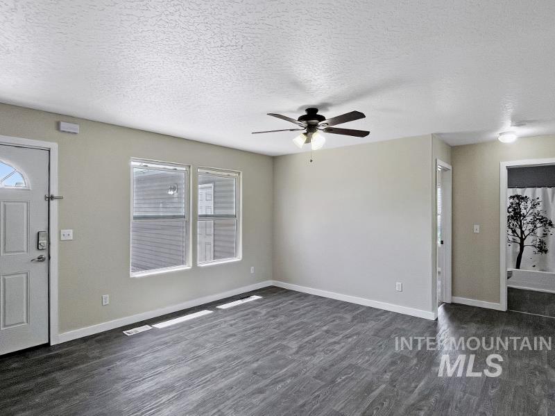 3919 Hickman St., Caldwell, Idaho 83607, 3 Bedrooms, 2 Bathrooms, Residential For Sale, Price $334,900, 98911013