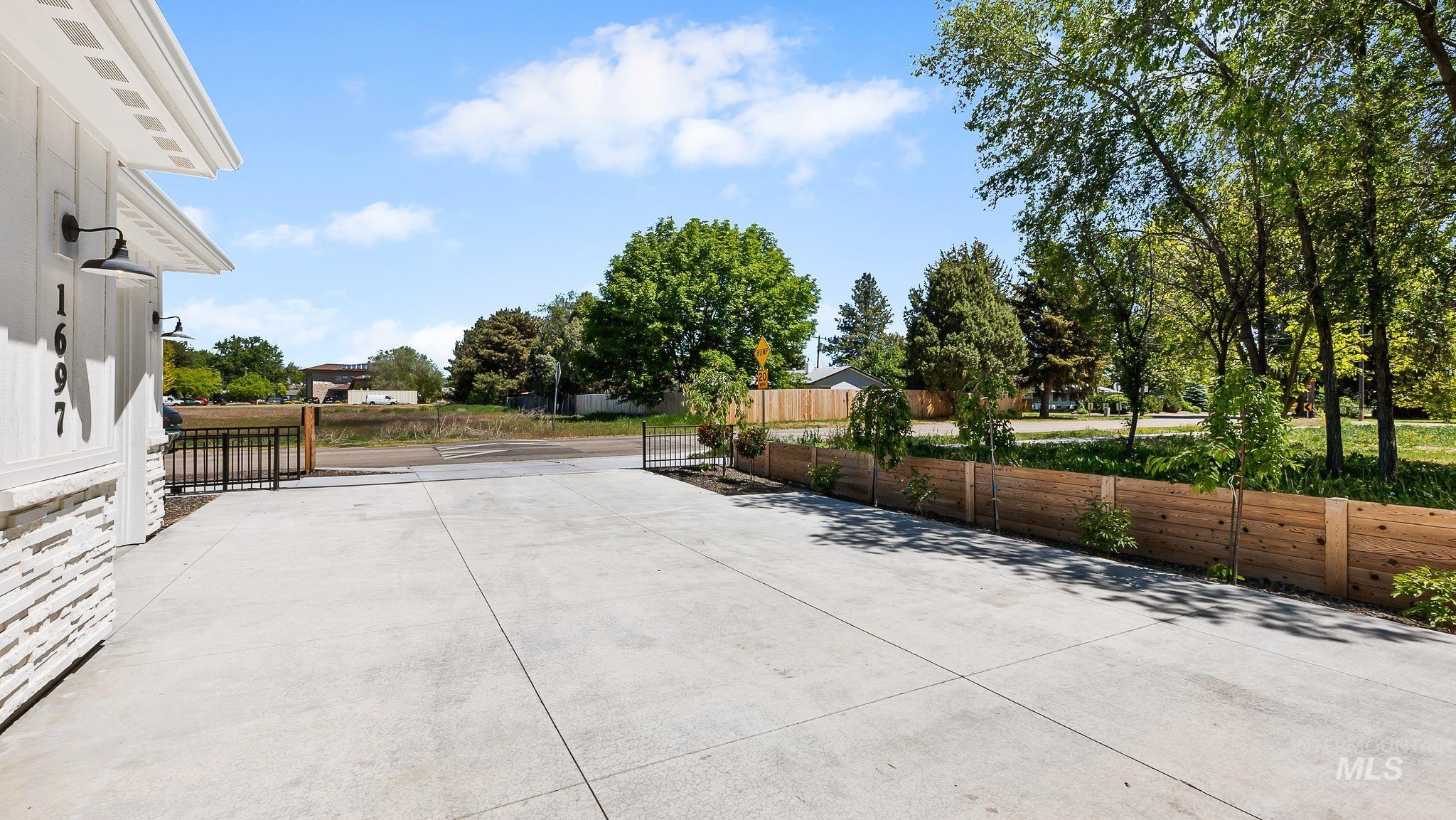1697 S Vinnell, Boise, Idaho 83709, 4 Bedrooms, 4.5 Bathrooms, Residential For Sale, Price $1,200,000, 98911063