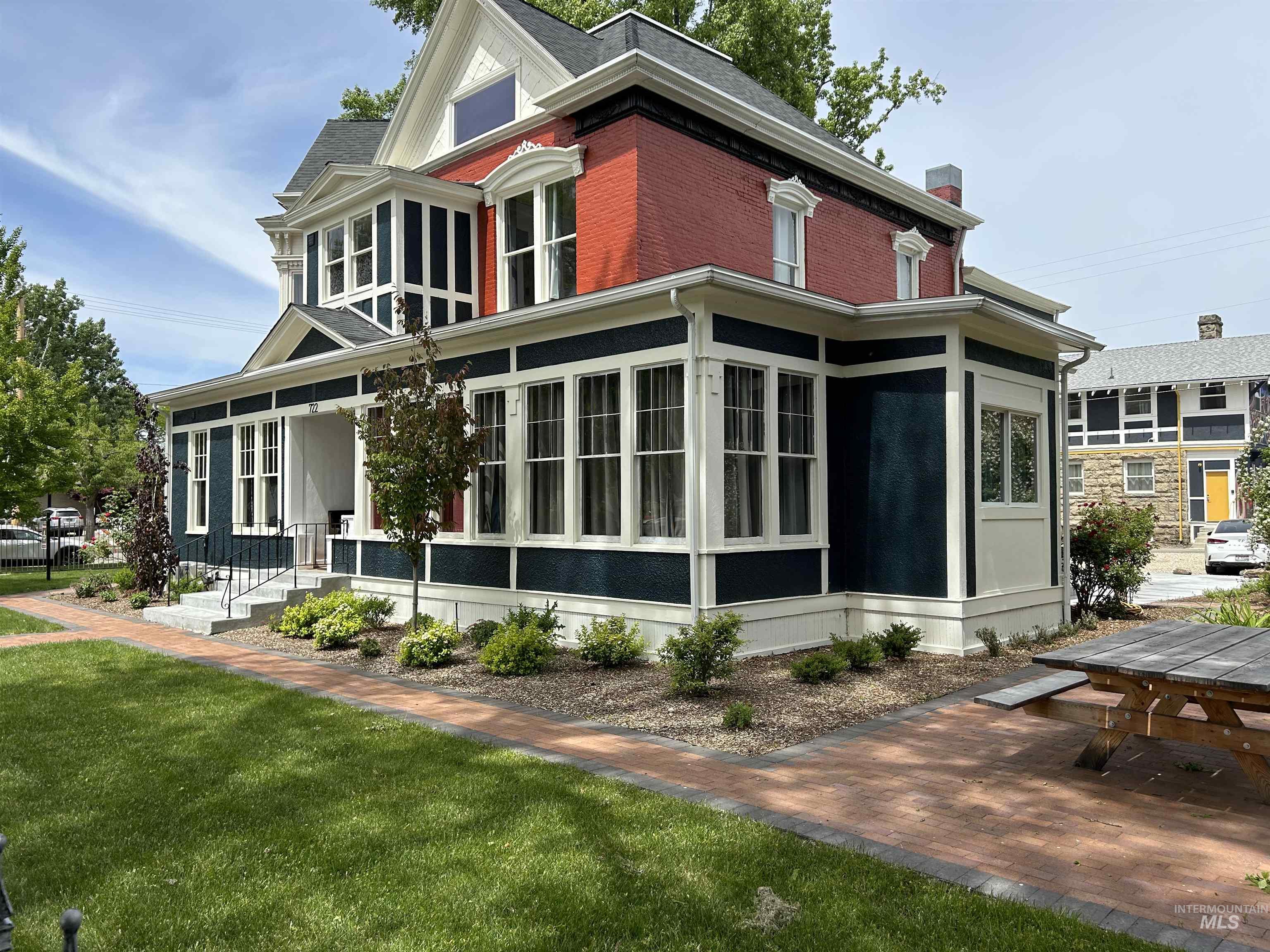 722 W Franklin St, Boise, Idaho 83702, 8 Bedrooms, Business/Commercial For Sale, Price $2,399,000, 98911269